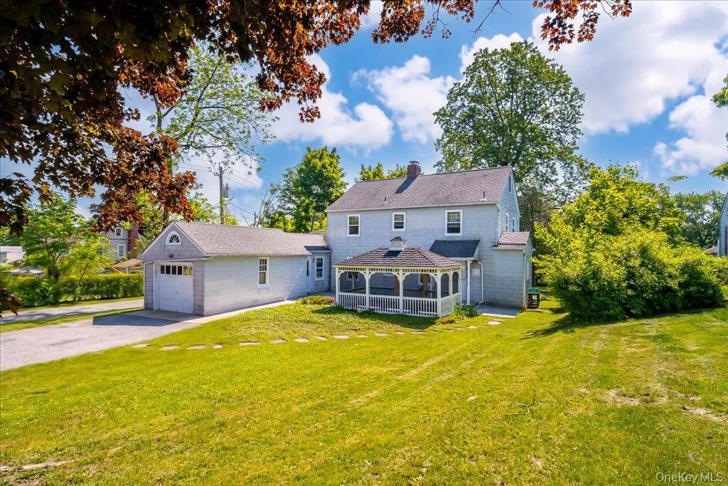 45 Summit Street, Monroe, NY, 3 Bedrooms Bedrooms, 9 Rooms Rooms,1 BathroomBathrooms,Residential,For Rent,Summit,0,1004504 45 Summit Street, Monroe, NY, 3 Bedrooms Bedrooms, 9 Rooms Rooms,1 BathroomBathrooms,Residential,For Rent,Summit,0,1004504