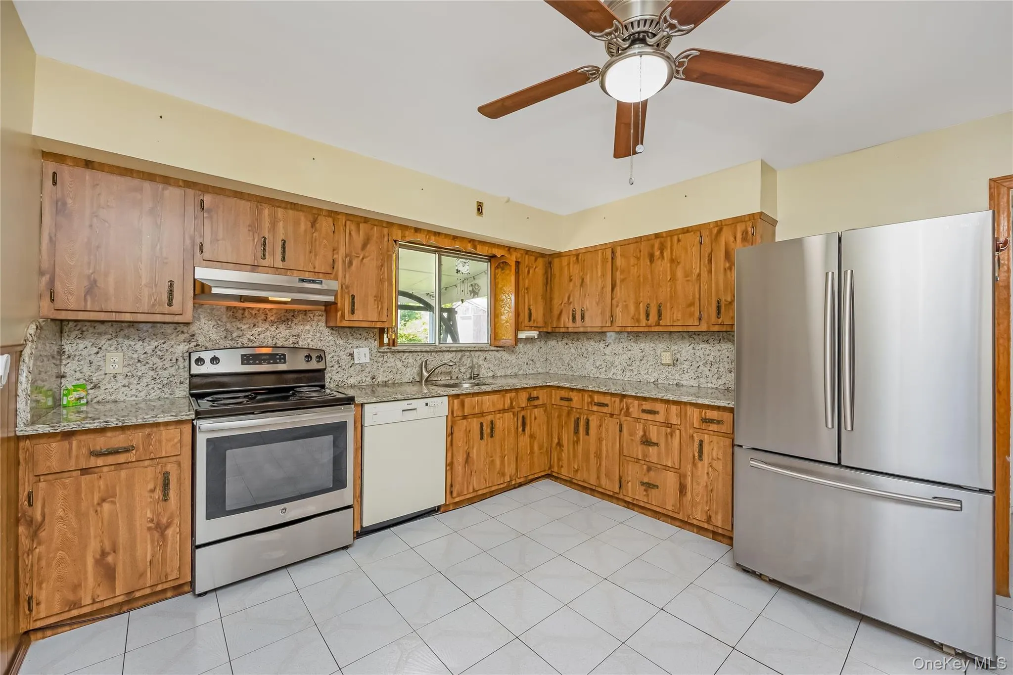 1540 7th Street, West Babylon, NY, 5 Bedrooms Bedrooms, 10 Rooms Rooms,3 BathroomsBathrooms,Residential,For Rent,7th,0,1004505 1540 7th Street, West Babylon, NY, 5 Bedrooms Bedrooms, 10 Rooms Rooms,3 BathroomsBathrooms,Residential,For Rent,7th,0,1004505