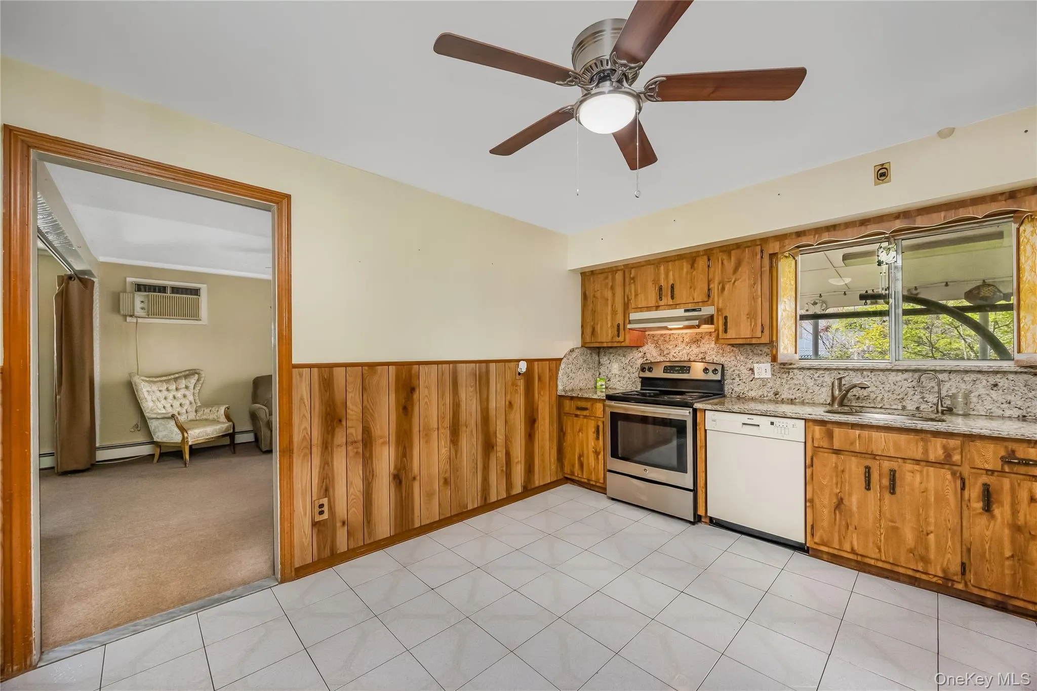 1540 7th Street, West Babylon, NY, 5 Bedrooms Bedrooms, 10 Rooms Rooms,3 BathroomsBathrooms,Residential,For Rent,7th,0,1004505 1540 7th Street, West Babylon, NY, 5 Bedrooms Bedrooms, 10 Rooms Rooms,3 BathroomsBathrooms,Residential,For Rent,7th,0,1004505