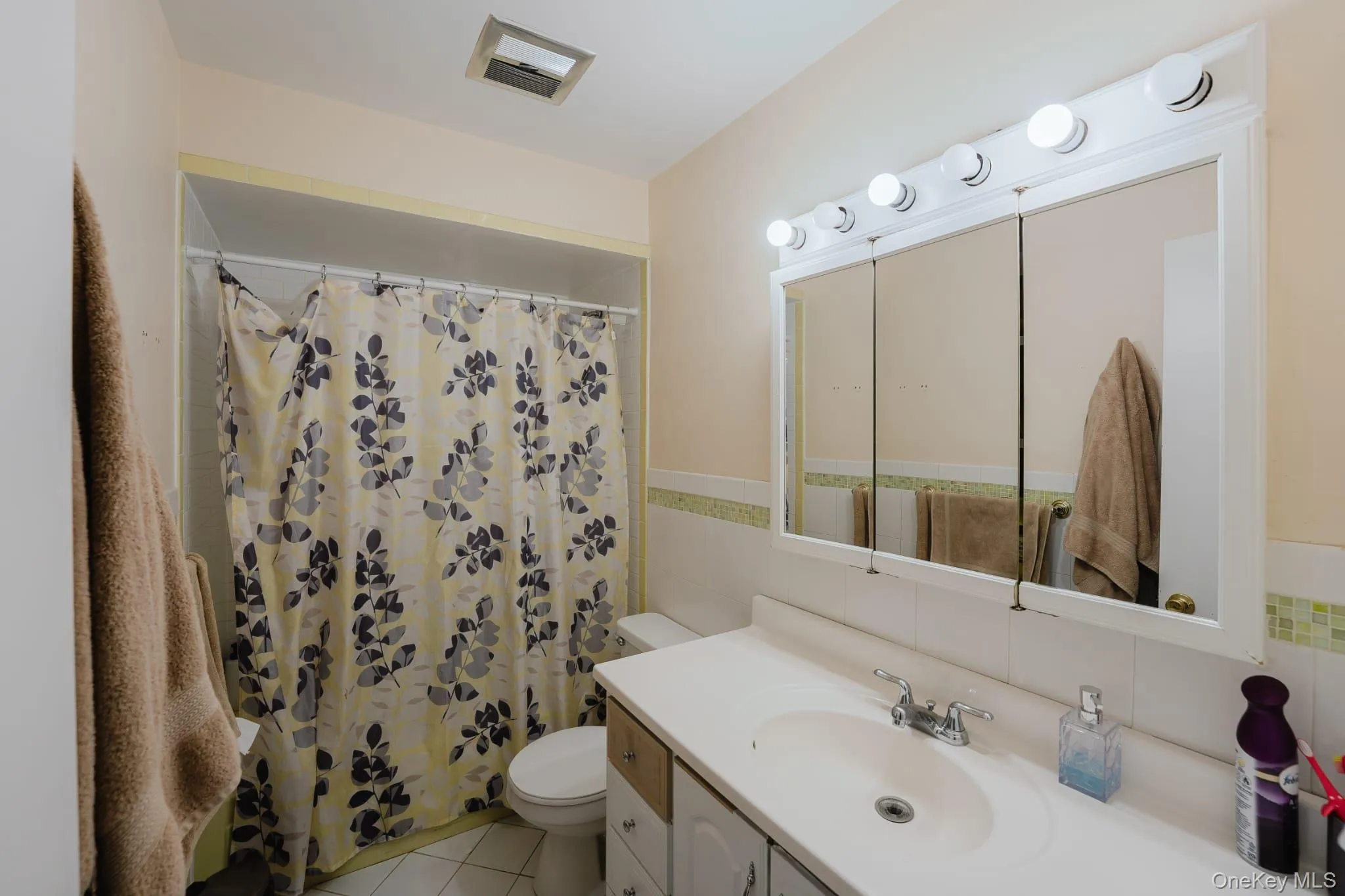 6 Tammy Road, Ramapo, NY, 6 Bedrooms Bedrooms, 16 Rooms Rooms,3 BathroomsBathrooms,Residential,For Rent,Tammy,0,1004519 6 Tammy Road, Ramapo, NY, 6 Bedrooms Bedrooms, 16 Rooms Rooms,3 BathroomsBathrooms,Residential,For Rent,Tammy,0,1004519
