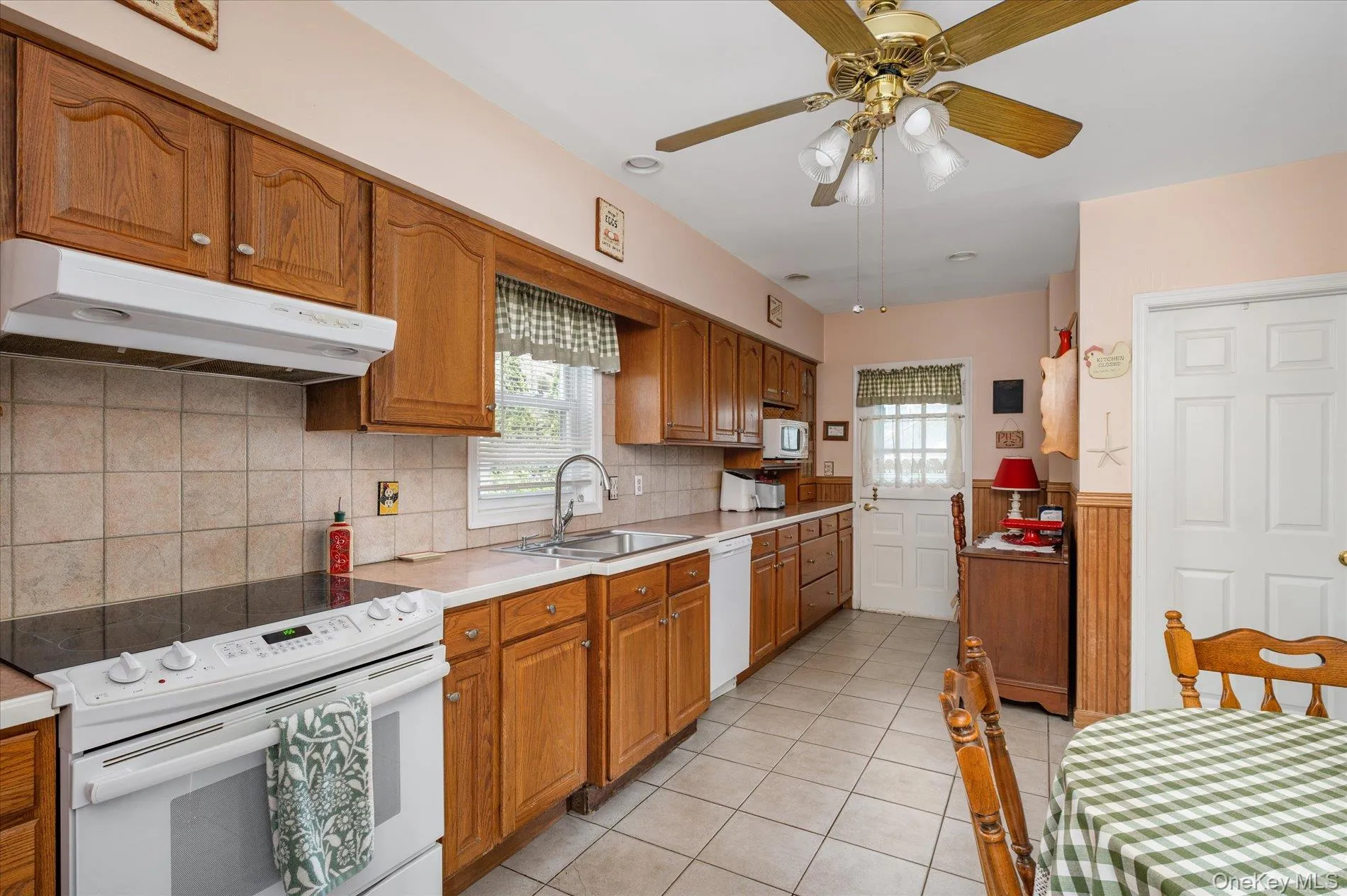 311 Locust Avenue, Hempstead, NY, 4 Bedrooms Bedrooms, 8 Rooms Rooms,2 BathroomsBathrooms,Residential,For Rent,Locust,0,1004520 311 Locust Avenue, Hempstead, NY, 4 Bedrooms Bedrooms, 8 Rooms Rooms,2 BathroomsBathrooms,Residential,For Rent,Locust,0,1004520