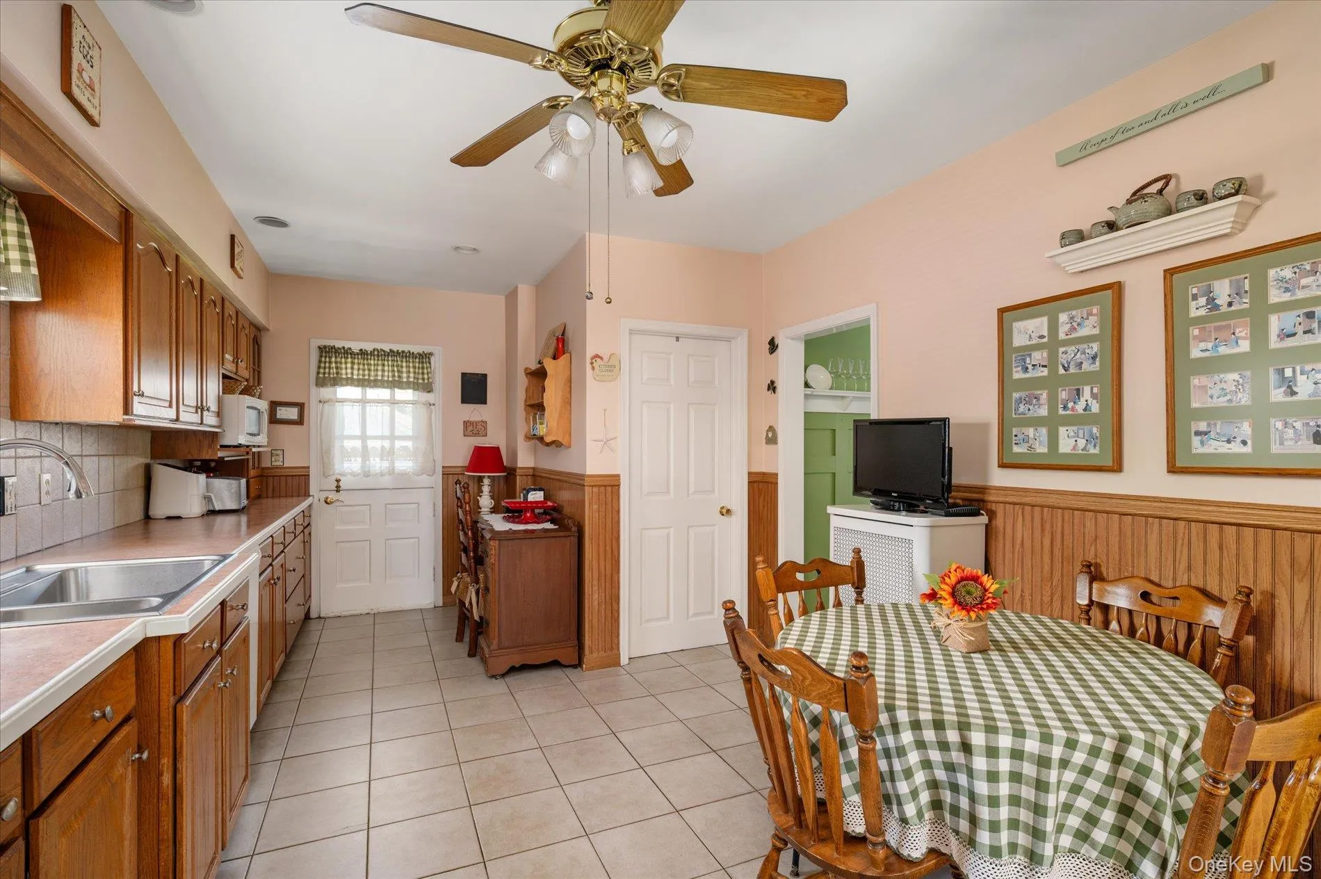 311 Locust Avenue, Hempstead, NY, 4 Bedrooms Bedrooms, 8 Rooms Rooms,2 BathroomsBathrooms,Residential,For Rent,Locust,0,1004520 311 Locust Avenue, Hempstead, NY, 4 Bedrooms Bedrooms, 8 Rooms Rooms,2 BathroomsBathrooms,Residential,For Rent,Locust,0,1004520