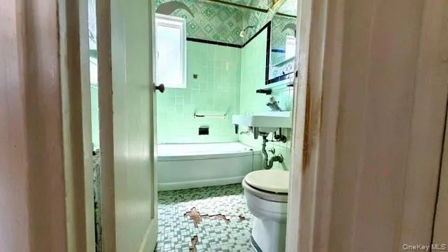 217-22 67th Avenue, New York, NY, 1 Bedroom Bedrooms, 3 Rooms Rooms,1 BathroomBathrooms,Residential,For Rent,67th,0,1004522 217-22 67th Avenue, New York, NY, 1 Bedroom Bedrooms, 3 Rooms Rooms,1 BathroomBathrooms,Residential,For Rent,67th,0,1004522