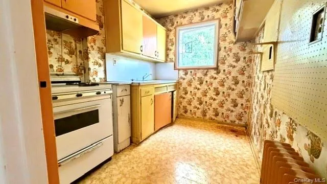217-22 67th Avenue, New York, NY, 1 Bedroom Bedrooms, 3 Rooms Rooms,1 BathroomBathrooms,Residential,For Rent,67th,0,1004522 217-22 67th Avenue, New York, NY, 1 Bedroom Bedrooms, 3 Rooms Rooms,1 BathroomBathrooms,Residential,For Rent,67th,0,1004522