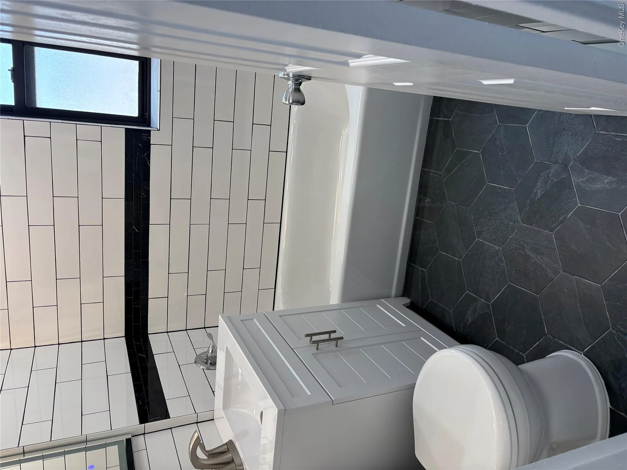 1 Jefferson Avenue, Hempstead, NY, 2 Bedrooms Bedrooms, 4 Rooms Rooms,1 BathroomBathrooms,Residential,For Rent,Jefferson,0,1004524 1 Jefferson Avenue, Hempstead, NY, 2 Bedrooms Bedrooms, 4 Rooms Rooms,1 BathroomBathrooms,Residential,For Rent,Jefferson,0,1004524