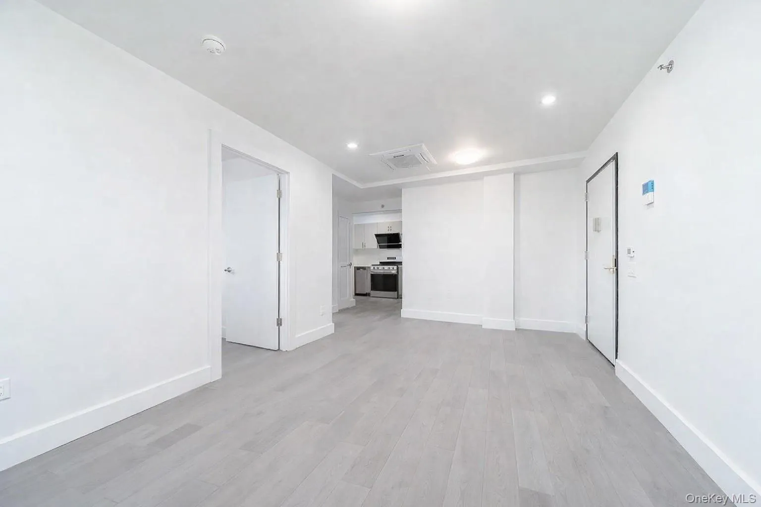 13119 Fowler Avenue, New York, NY, 1 Bedroom Bedrooms, 1 Room Rooms,1 BathroomBathrooms,Residential Lease,For Rent,Fowler,0,1004525 13119 Fowler Avenue, New York, NY, 1 Bedroom Bedrooms, 1 Room Rooms,1 BathroomBathrooms,Residential Lease,For Rent,Fowler,0,1004525