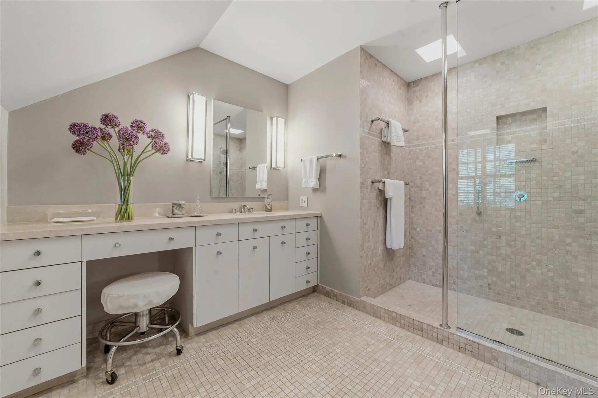 6 Hillair Circle, White Plains, NY, 6 Bedrooms Bedrooms, 12 Rooms Rooms,4 BathroomsBathrooms,Residential,For Rent,Hillair,0,KEY1004533 6 Hillair Circle, White Plains, NY, 6 Bedrooms Bedrooms, 12 Rooms Rooms,4 BathroomsBathrooms,Residential,For Rent,Hillair,0,KEY1004533