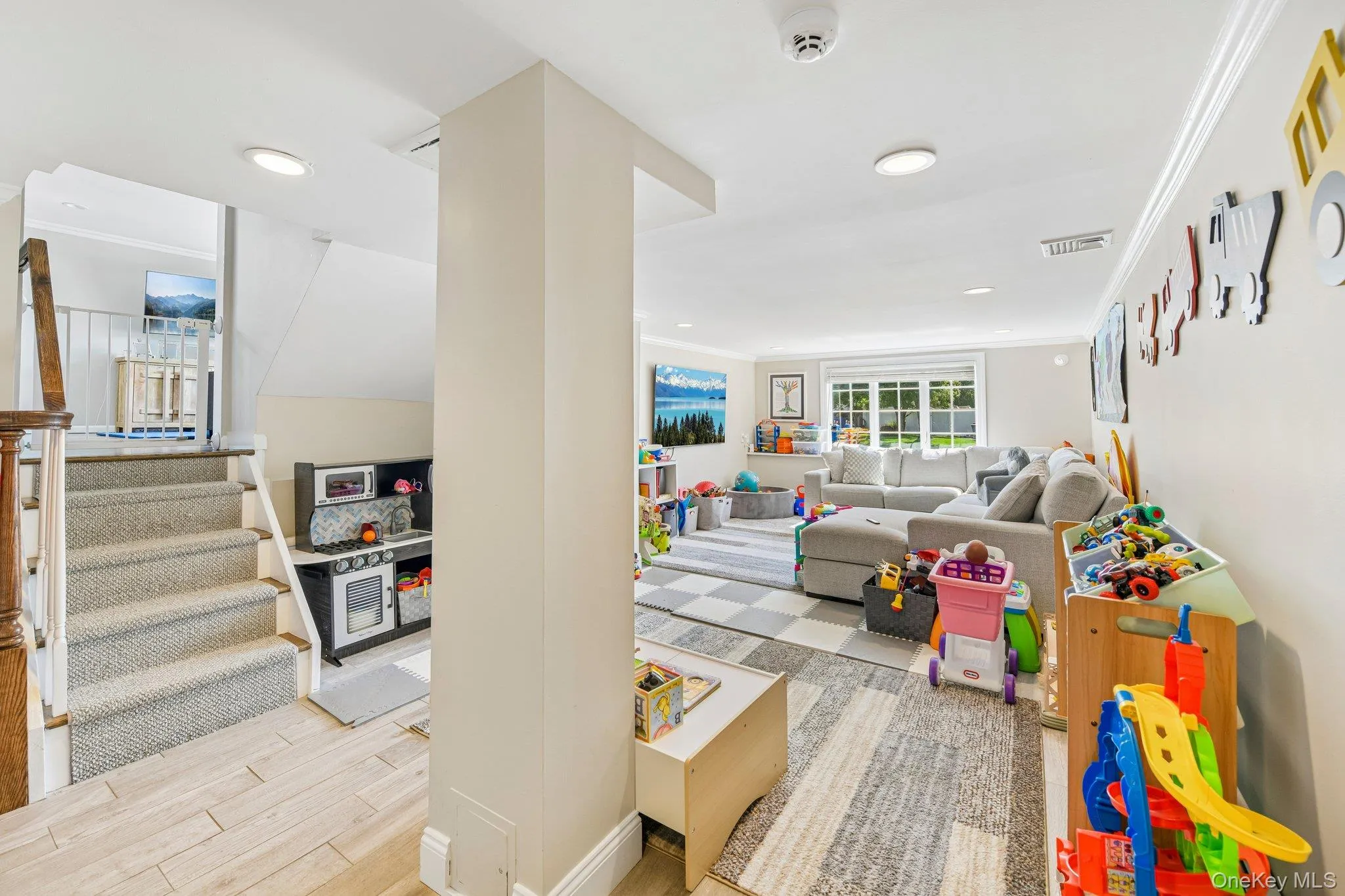 2821 Colonial Avenue, Hempstead, NY, 3 Bedrooms Bedrooms, 8 Rooms Rooms,2 BathroomsBathrooms,Residential,For Rent,Colonial,0,1004535 2821 Colonial Avenue, Hempstead, NY, 3 Bedrooms Bedrooms, 8 Rooms Rooms,2 BathroomsBathrooms,Residential,For Rent,Colonial,0,1004535