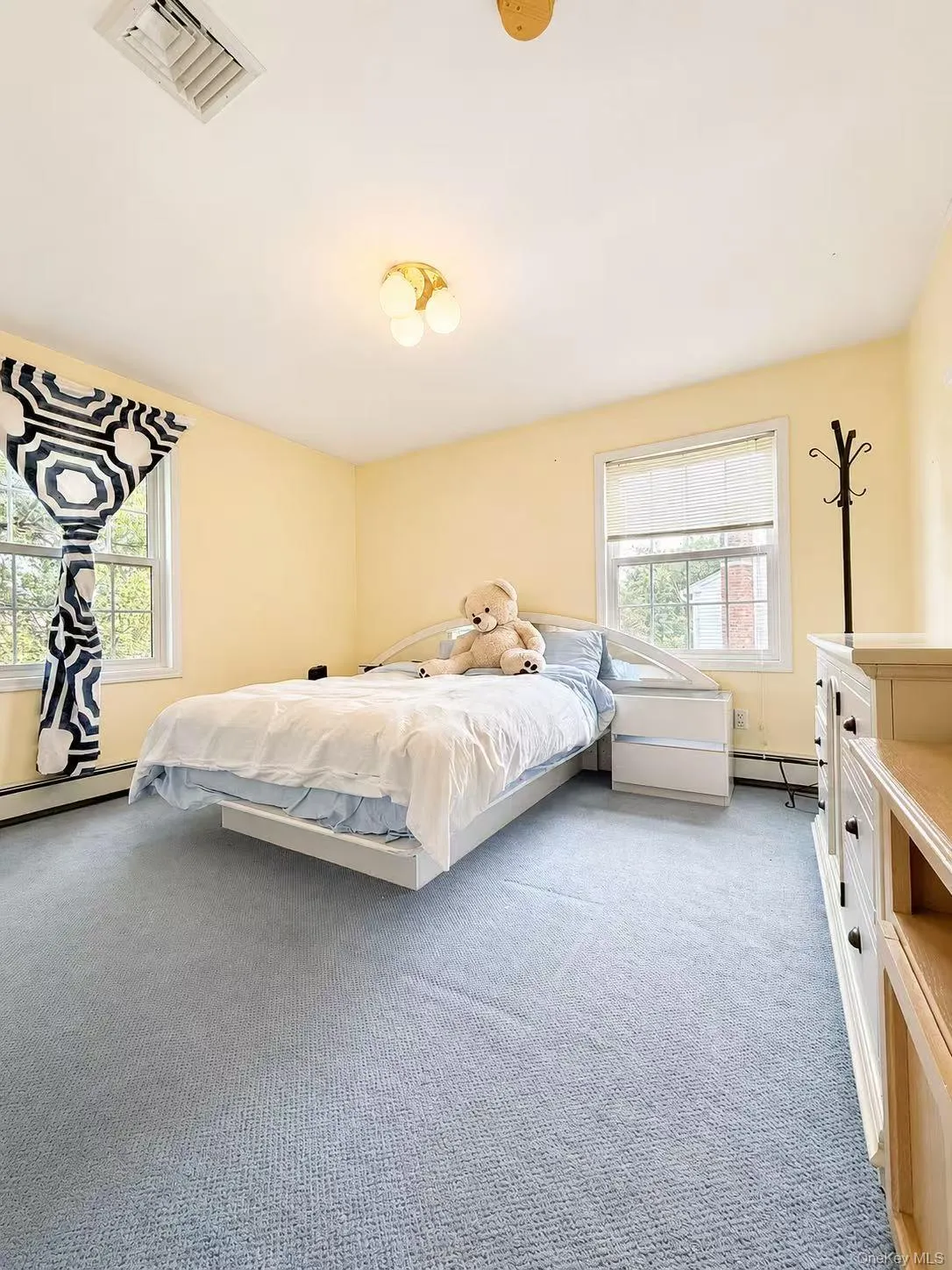 21 Redwood Court, Glen Cove, NY, 5 Bedrooms Bedrooms, 8 Rooms Rooms,3 BathroomsBathrooms,Residential Lease,For Rent,Redwood,0,1004536 21 Redwood Court, Glen Cove, NY, 5 Bedrooms Bedrooms, 8 Rooms Rooms,3 BathroomsBathrooms,Residential Lease,For Rent,Redwood,0,1004536