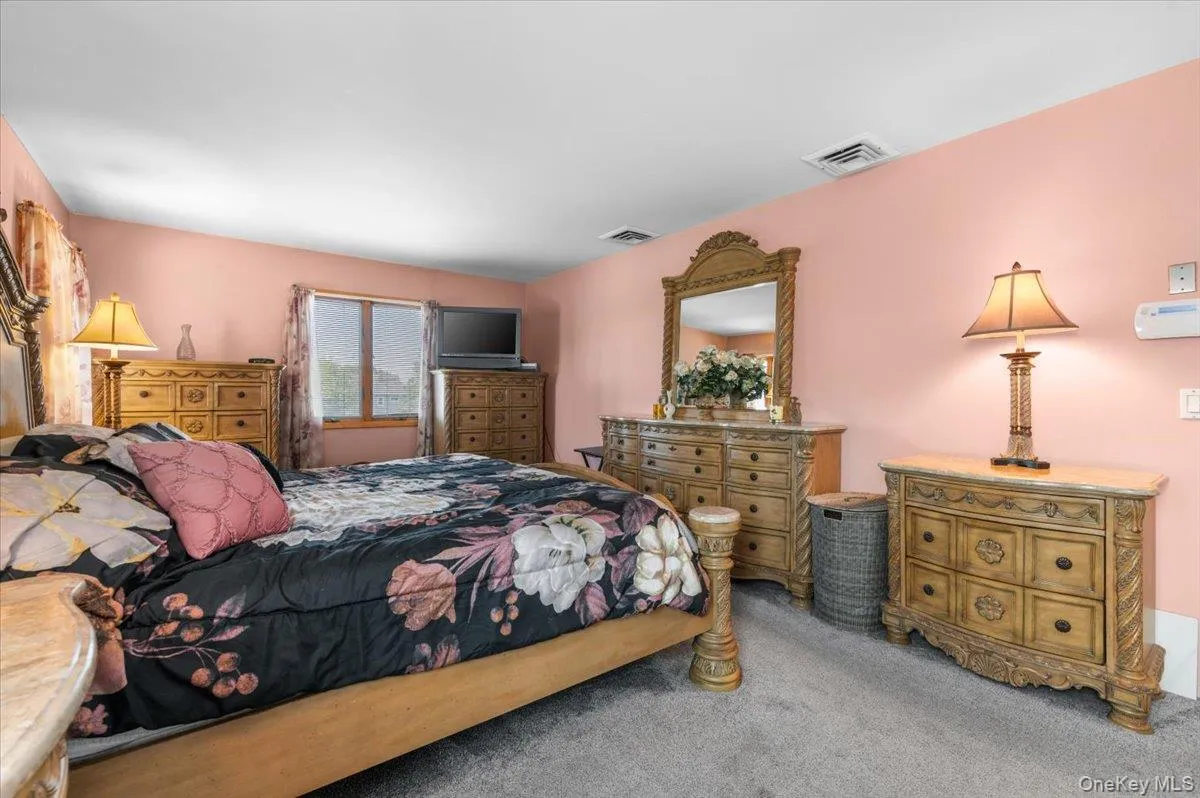 9 Bernadette Court, Oyster Bay, NY, 4 Bedrooms Bedrooms, 12 Rooms Rooms,3 BathroomsBathrooms,Residential,For Rent,Bernadette,0,1004537 9 Bernadette Court, Oyster Bay, NY, 4 Bedrooms Bedrooms, 12 Rooms Rooms,3 BathroomsBathrooms,Residential,For Rent,Bernadette,0,1004537