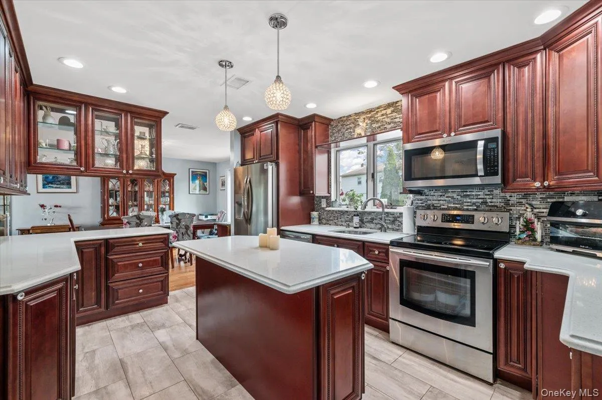 9 Bernadette Court, Oyster Bay, NY, 4 Bedrooms Bedrooms, 12 Rooms Rooms,3 BathroomsBathrooms,Residential,For Rent,Bernadette,0,1004537 9 Bernadette Court, Oyster Bay, NY, 4 Bedrooms Bedrooms, 12 Rooms Rooms,3 BathroomsBathrooms,Residential,For Rent,Bernadette,0,1004537