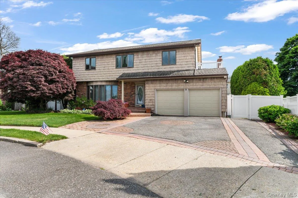 9 Bernadette Court, Oyster Bay, NY, 4 Bedrooms Bedrooms, 12 Rooms Rooms,3 BathroomsBathrooms,Residential,For Rent,Bernadette,0,1004537 9 Bernadette Court, Oyster Bay, NY, 4 Bedrooms Bedrooms, 12 Rooms Rooms,3 BathroomsBathrooms,Residential,For Rent,Bernadette,0,1004537