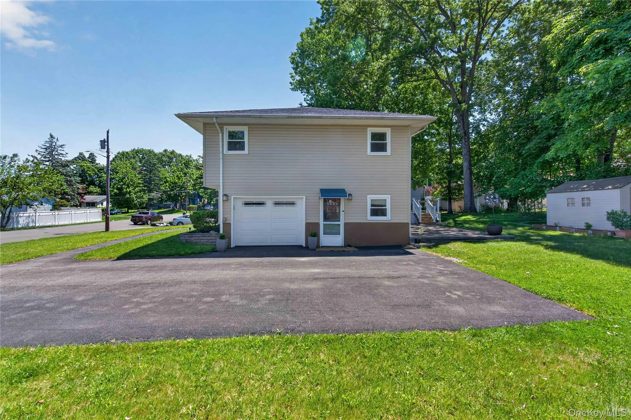 4 Saint Eve Court, Middletown, NY, 3 Bedrooms Bedrooms, 7 Rooms Rooms,1 BathroomBathrooms,Residential,For Rent,Saint Eve,0,1004538 4 Saint Eve Court, Middletown, NY, 3 Bedrooms Bedrooms, 7 Rooms Rooms,1 BathroomBathrooms,Residential,For Rent,Saint Eve,0,1004538