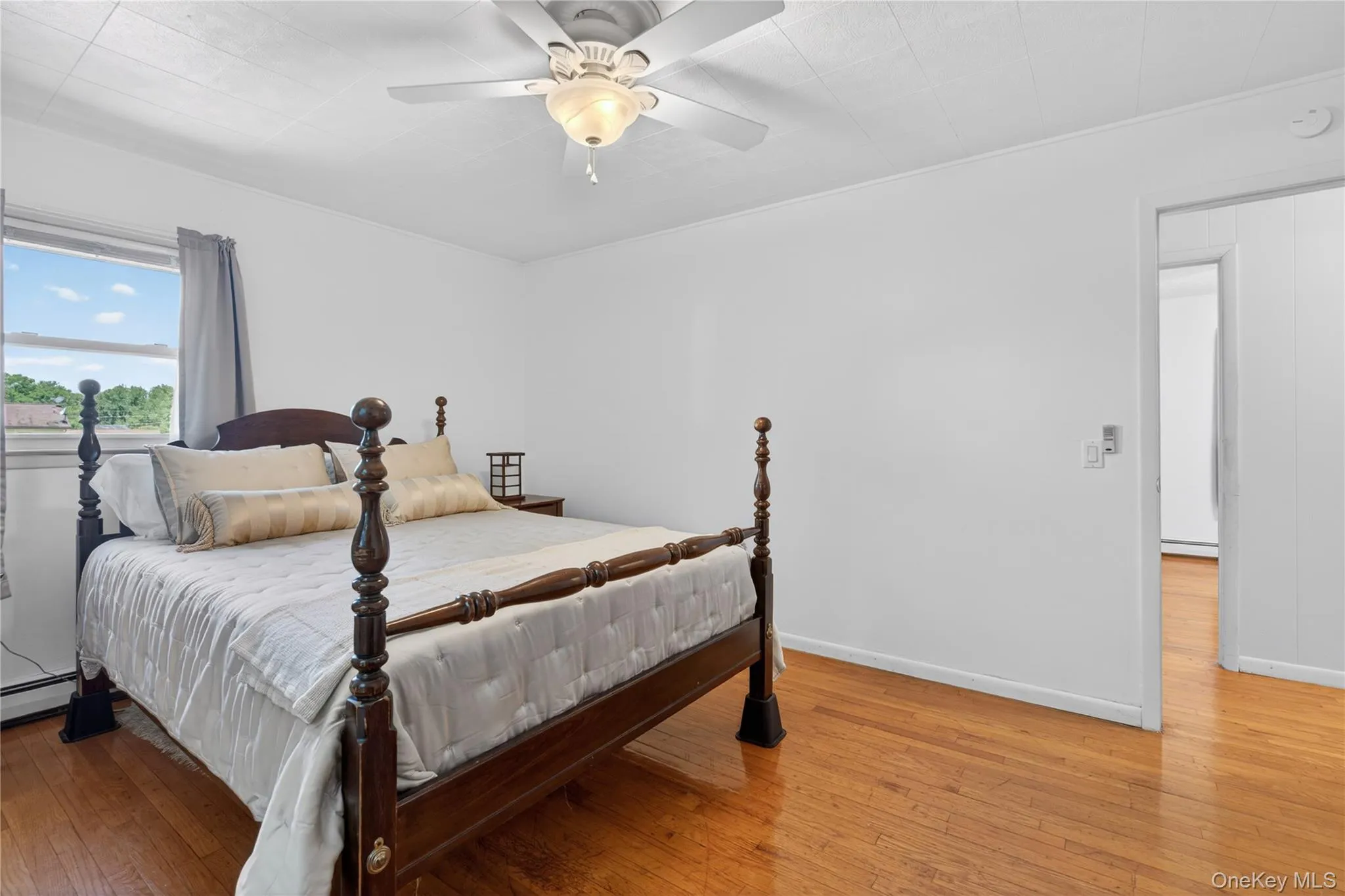 4 Saint Eve Court, Middletown, NY, 3 Bedrooms Bedrooms, 7 Rooms Rooms,1 BathroomBathrooms,Residential,For Rent,Saint Eve,0,1004538 4 Saint Eve Court, Middletown, NY, 3 Bedrooms Bedrooms, 7 Rooms Rooms,1 BathroomBathrooms,Residential,For Rent,Saint Eve,0,1004538