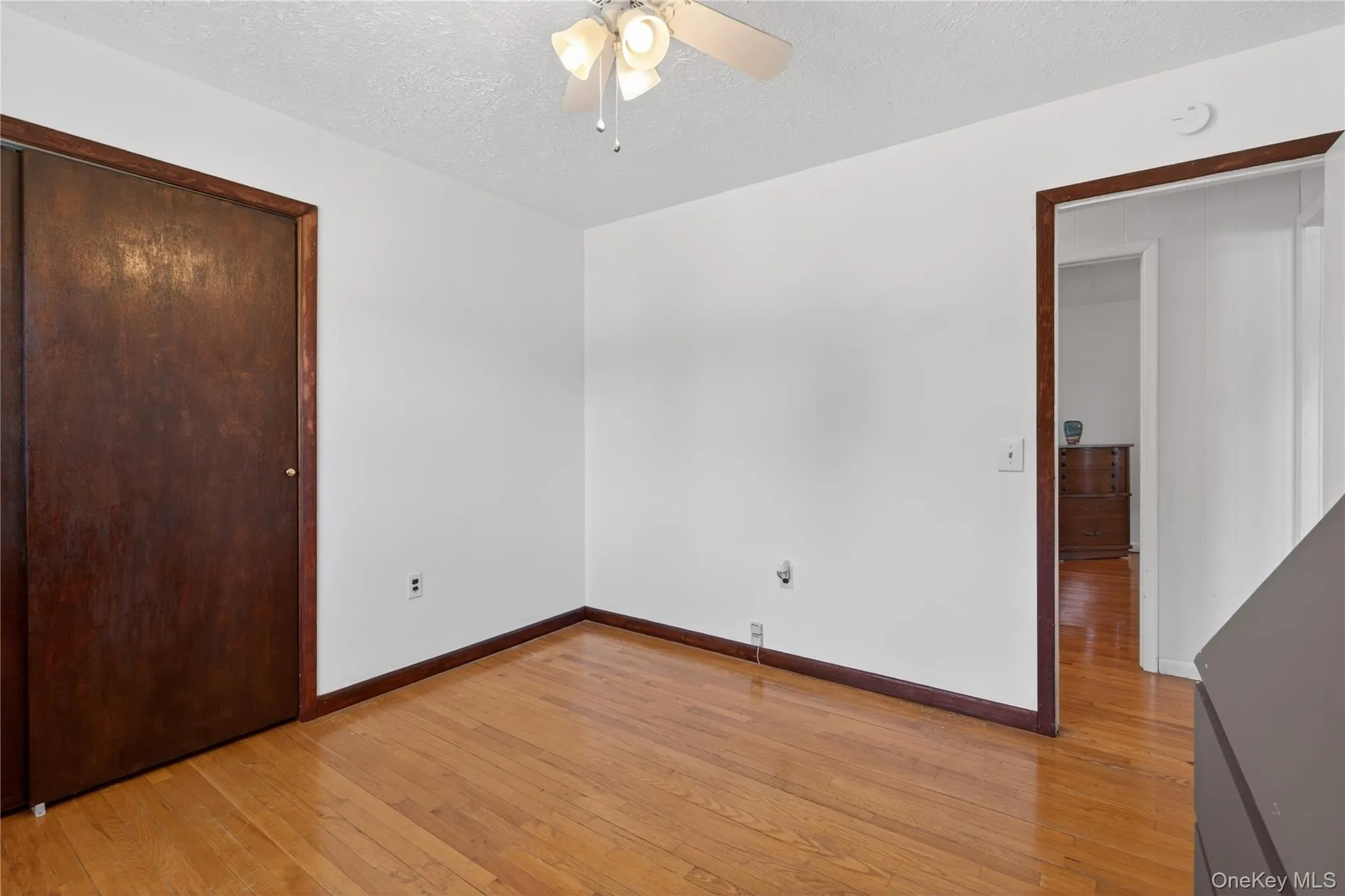 4 Saint Eve Court, Middletown, NY, 3 Bedrooms Bedrooms, 7 Rooms Rooms,1 BathroomBathrooms,Residential,For Rent,Saint Eve,0,1004538 4 Saint Eve Court, Middletown, NY, 3 Bedrooms Bedrooms, 7 Rooms Rooms,1 BathroomBathrooms,Residential,For Rent,Saint Eve,0,1004538