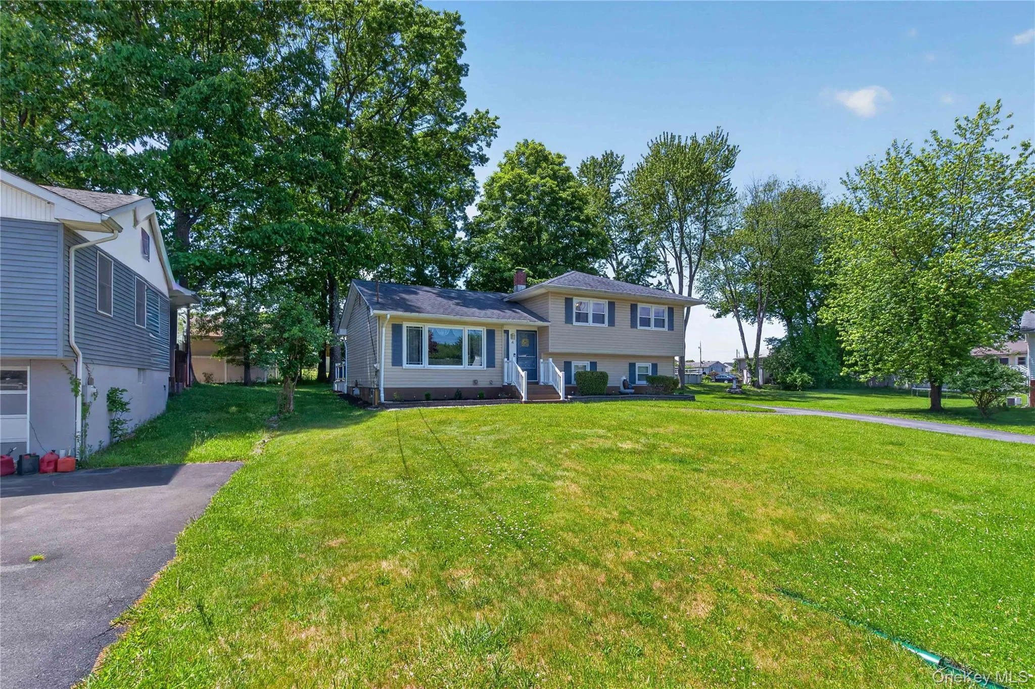 4 Saint Eve Court, Middletown, NY, 3 Bedrooms Bedrooms, 7 Rooms Rooms,1 BathroomBathrooms,Residential,For Rent,Saint Eve,0,1004538 4 Saint Eve Court, Middletown, NY, 3 Bedrooms Bedrooms, 7 Rooms Rooms,1 BathroomBathrooms,Residential,For Rent,Saint Eve,0,1004538