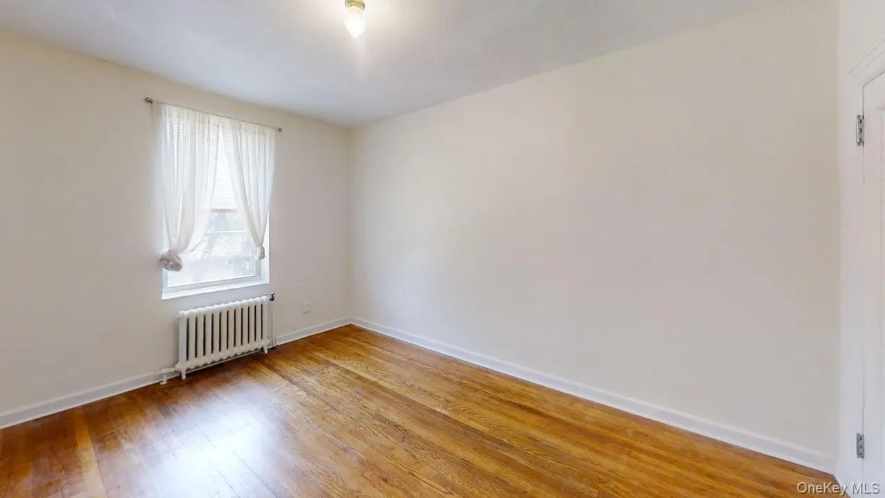 445 Gramatan Avenue, Mount Vernon, NY, 2 Bedrooms Bedrooms, 4 Rooms Rooms,1 BathroomBathrooms,Residential,For Rent,Gramatan,0,1004539 445 Gramatan Avenue, Mount Vernon, NY, 2 Bedrooms Bedrooms, 4 Rooms Rooms,1 BathroomBathrooms,Residential,For Rent,Gramatan,0,1004539