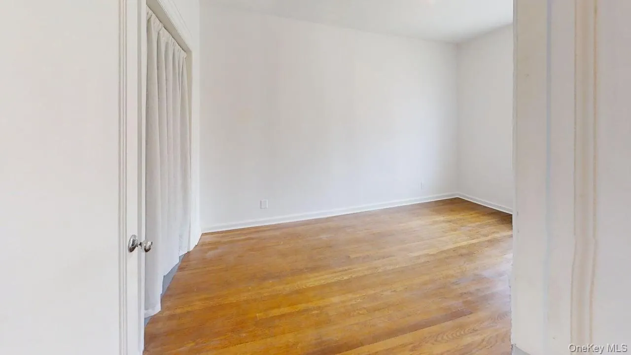 445 Gramatan Avenue, Mount Vernon, NY, 2 Bedrooms Bedrooms, 4 Rooms Rooms,1 BathroomBathrooms,Residential,For Rent,Gramatan,0,1004539 445 Gramatan Avenue, Mount Vernon, NY, 2 Bedrooms Bedrooms, 4 Rooms Rooms,1 BathroomBathrooms,Residential,For Rent,Gramatan,0,1004539