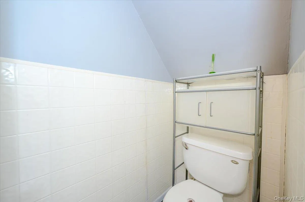 156 Revere Avenue, New York, NY, 3 Bedrooms Bedrooms, 8 Rooms Rooms,2 BathroomsBathrooms,Residential,For Rent,Revere,0,1004540 156 Revere Avenue, New York, NY, 3 Bedrooms Bedrooms, 8 Rooms Rooms,2 BathroomsBathrooms,Residential,For Rent,Revere,0,1004540