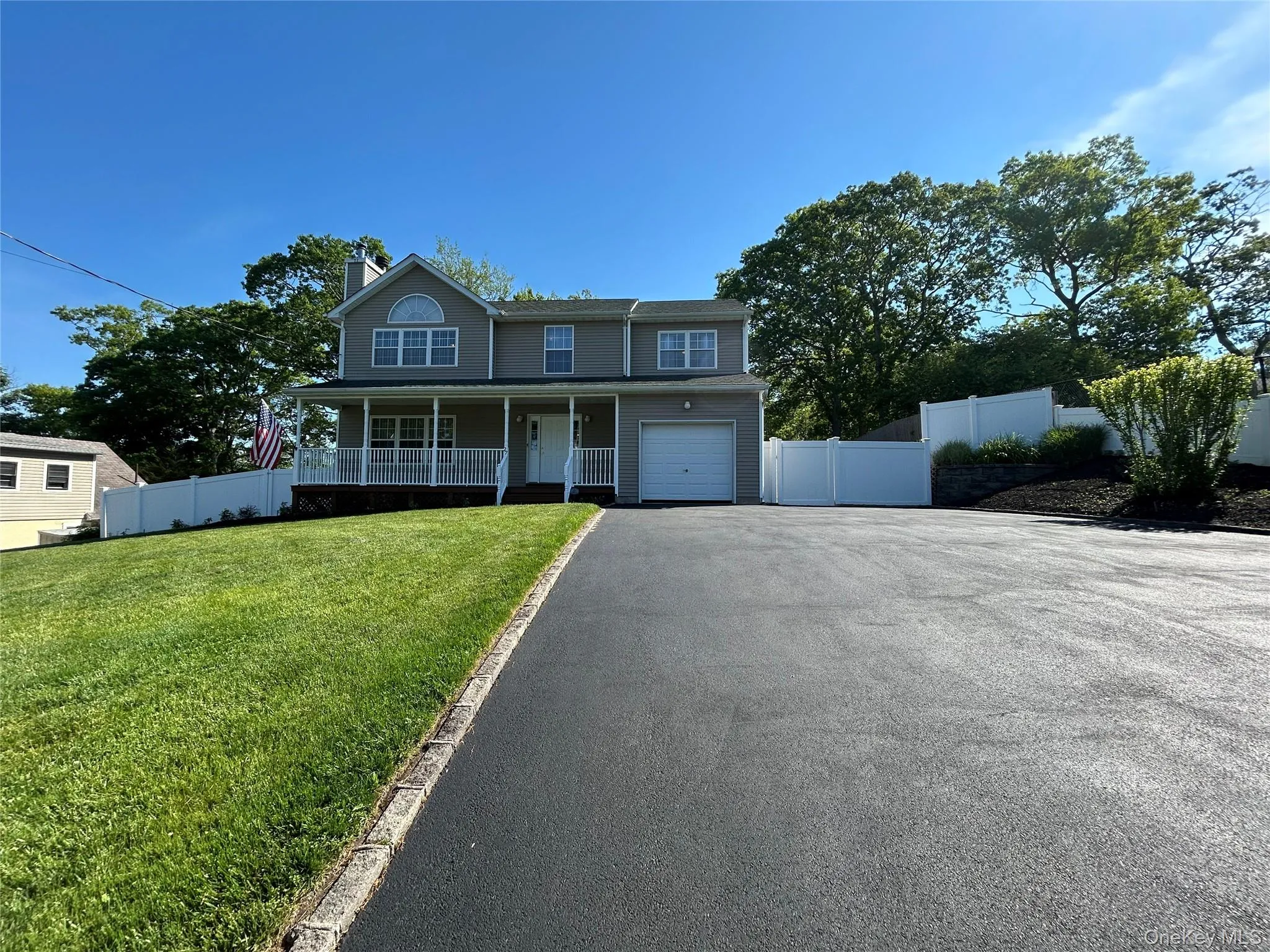 27 Sunburst Drive, Brookhaven, NY, 4 Bedrooms Bedrooms, 7 Rooms Rooms,2 BathroomsBathrooms,Residential,For Rent,Sunburst,0,1004542 27 Sunburst Drive, Brookhaven, NY, 4 Bedrooms Bedrooms, 7 Rooms Rooms,2 BathroomsBathrooms,Residential,For Rent,Sunburst,0,1004542