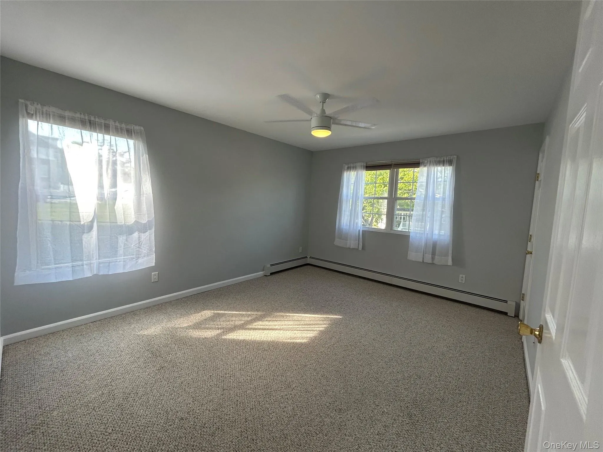 27 Sunburst Drive, Brookhaven, NY, 4 Bedrooms Bedrooms, 7 Rooms Rooms,2 BathroomsBathrooms,Residential,For Rent,Sunburst,0,1004542 27 Sunburst Drive, Brookhaven, NY, 4 Bedrooms Bedrooms, 7 Rooms Rooms,2 BathroomsBathrooms,Residential,For Rent,Sunburst,0,1004542