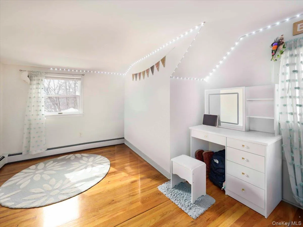 35 Hillside Avenue, Ramapo, NY, 3 Bedrooms Bedrooms, 8 Rooms Rooms,2 BathroomsBathrooms,Residential,For Rent,Hillside,0,1004551 35 Hillside Avenue, Ramapo, NY, 3 Bedrooms Bedrooms, 8 Rooms Rooms,2 BathroomsBathrooms,Residential,For Rent,Hillside,0,1004551
