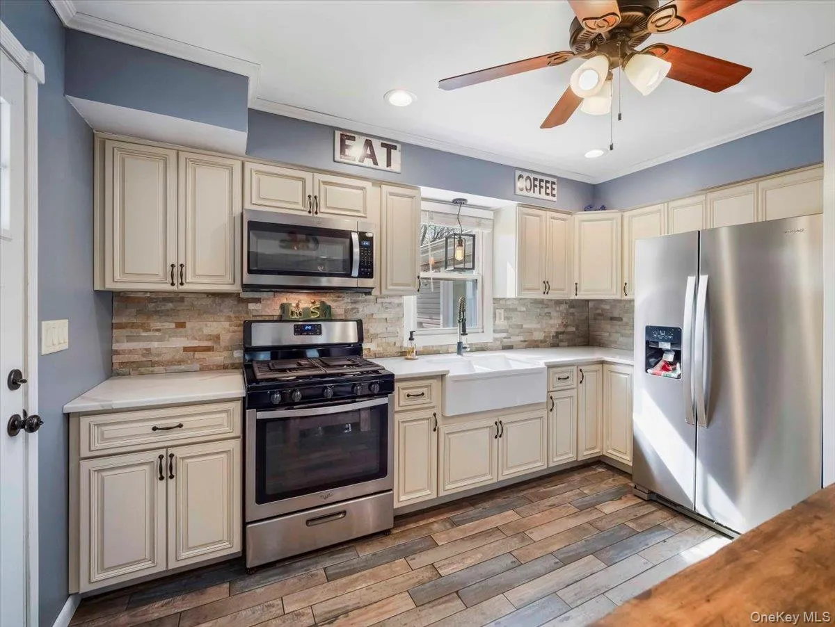 35 Hillside Avenue, Ramapo, NY, 3 Bedrooms Bedrooms, 8 Rooms Rooms,2 BathroomsBathrooms,Residential,For Rent,Hillside,0,1004551 35 Hillside Avenue, Ramapo, NY, 3 Bedrooms Bedrooms, 8 Rooms Rooms,2 BathroomsBathrooms,Residential,For Rent,Hillside,0,1004551