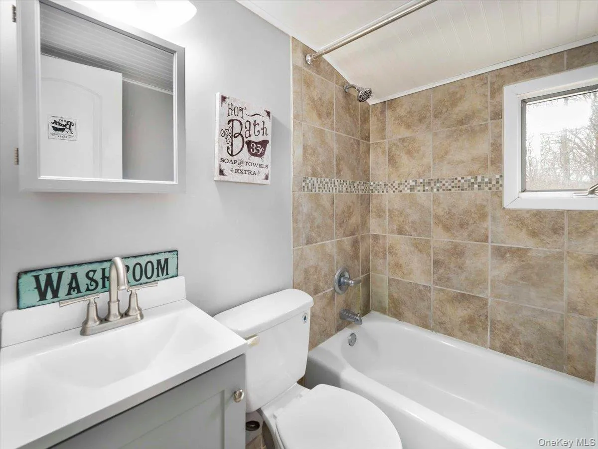 35 Hillside Avenue, Ramapo, NY, 3 Bedrooms Bedrooms, 8 Rooms Rooms,2 BathroomsBathrooms,Residential,For Rent,Hillside,0,1004551 35 Hillside Avenue, Ramapo, NY, 3 Bedrooms Bedrooms, 8 Rooms Rooms,2 BathroomsBathrooms,Residential,For Rent,Hillside,0,1004551