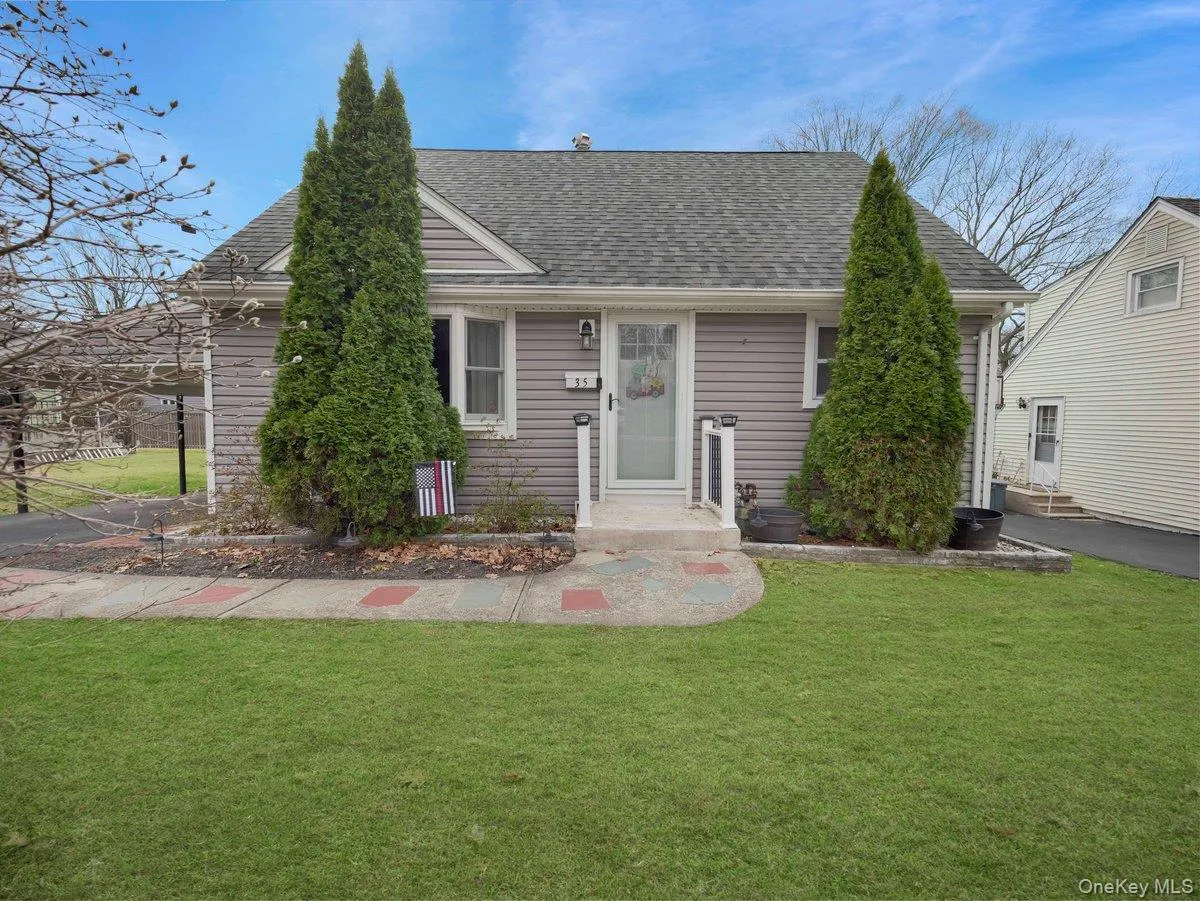 35 Hillside Avenue, Ramapo, NY, 3 Bedrooms Bedrooms, 8 Rooms Rooms,2 BathroomsBathrooms,Residential,For Rent,Hillside,0,1004551 35 Hillside Avenue, Ramapo, NY, 3 Bedrooms Bedrooms, 8 Rooms Rooms,2 BathroomsBathrooms,Residential,For Rent,Hillside,0,1004551