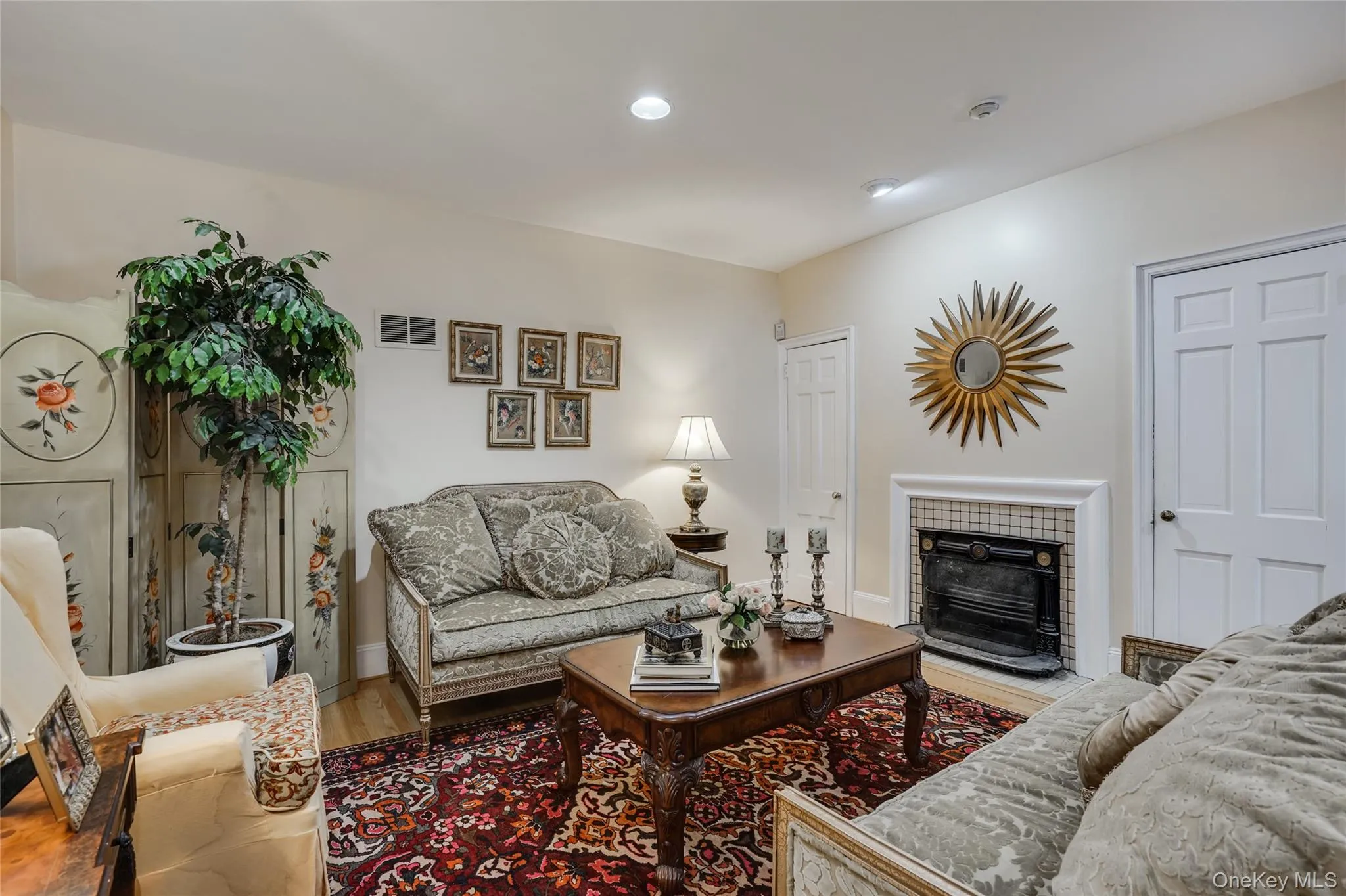 274 River Road, Smithtown, NY, 6 Bedrooms Bedrooms, 10 Rooms Rooms,5 BathroomsBathrooms,Residential,For Rent,River,0,1004553 274 River Road, Smithtown, NY, 6 Bedrooms Bedrooms, 10 Rooms Rooms,5 BathroomsBathrooms,Residential,For Rent,River,0,1004553
