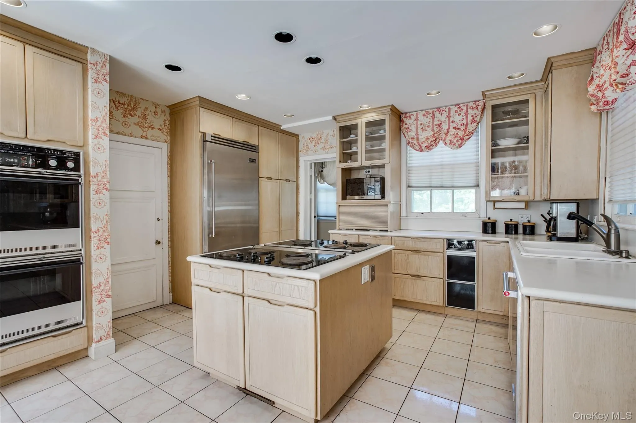 274 River Road, Smithtown, NY, 6 Bedrooms Bedrooms, 10 Rooms Rooms,5 BathroomsBathrooms,Residential,For Rent,River,0,1004553 274 River Road, Smithtown, NY, 6 Bedrooms Bedrooms, 10 Rooms Rooms,5 BathroomsBathrooms,Residential,For Rent,River,0,1004553