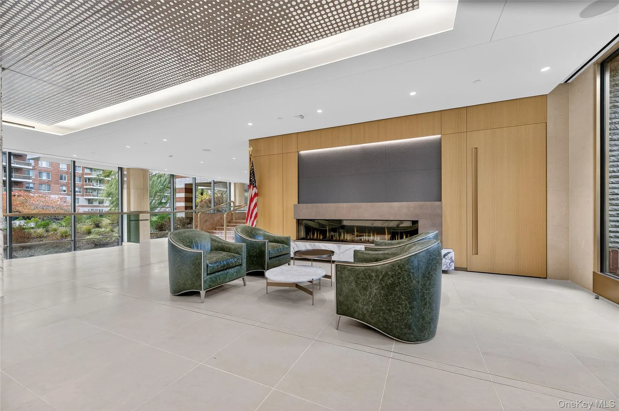 Newly renovated lobby Newly renovated lobby