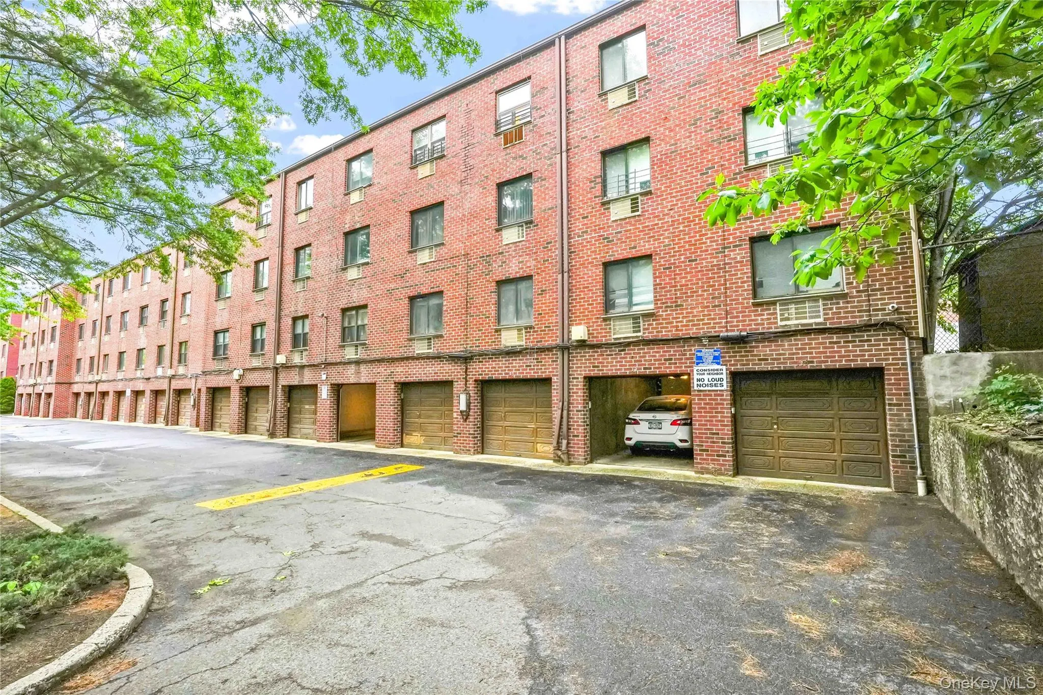 71-48 162nd Street, New York, NY, 3 Bedrooms Bedrooms, 5 Rooms Rooms,2 BathroomsBathrooms,Residential,For Rent,162nd,0,1004566 71-48 162nd Street, New York, NY, 3 Bedrooms Bedrooms, 5 Rooms Rooms,2 BathroomsBathrooms,Residential,For Rent,162nd,0,1004566