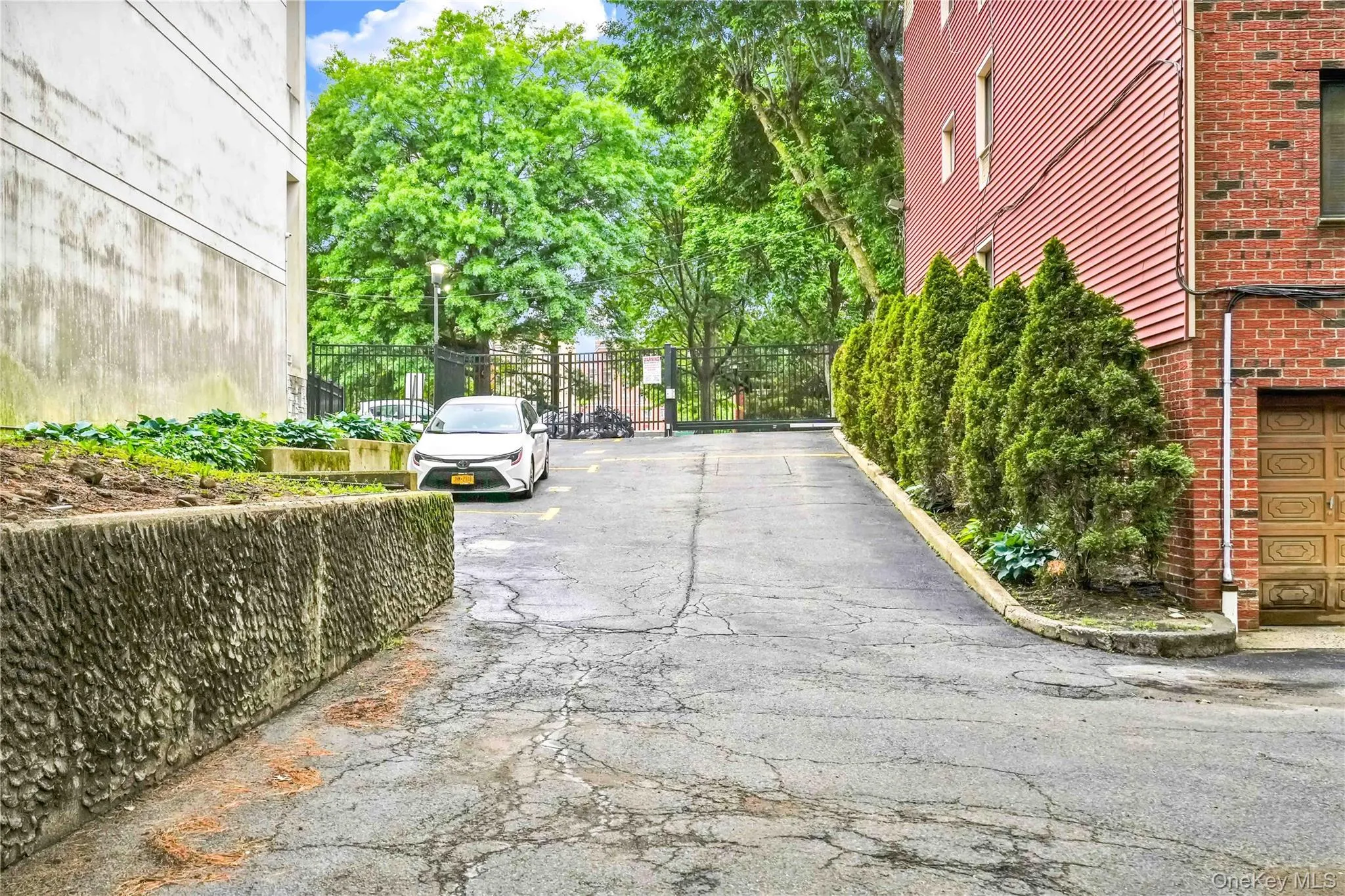 71-48 162nd Street, New York, NY, 3 Bedrooms Bedrooms, 5 Rooms Rooms,2 BathroomsBathrooms,Residential,For Rent,162nd,0,1004566 71-48 162nd Street, New York, NY, 3 Bedrooms Bedrooms, 5 Rooms Rooms,2 BathroomsBathrooms,Residential,For Rent,162nd,0,1004566