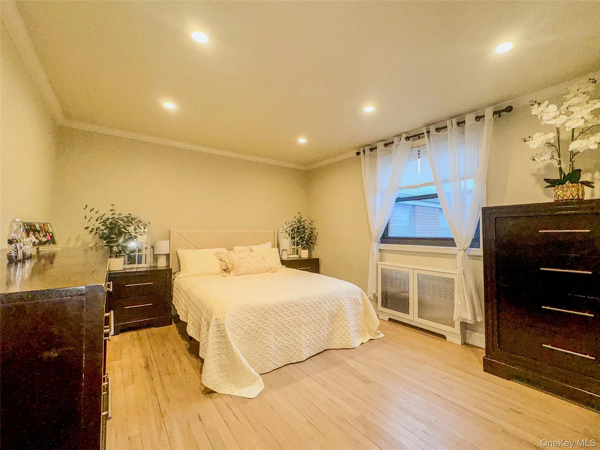 17-76 166 Street, New York, NY, 1 Bedroom Bedrooms, 4 Rooms Rooms,1 BathroomBathrooms,Residential,For Rent,166,0,1004567 17-76 166 Street, New York, NY, 1 Bedroom Bedrooms, 4 Rooms Rooms,1 BathroomBathrooms,Residential,For Rent,166,0,1004567