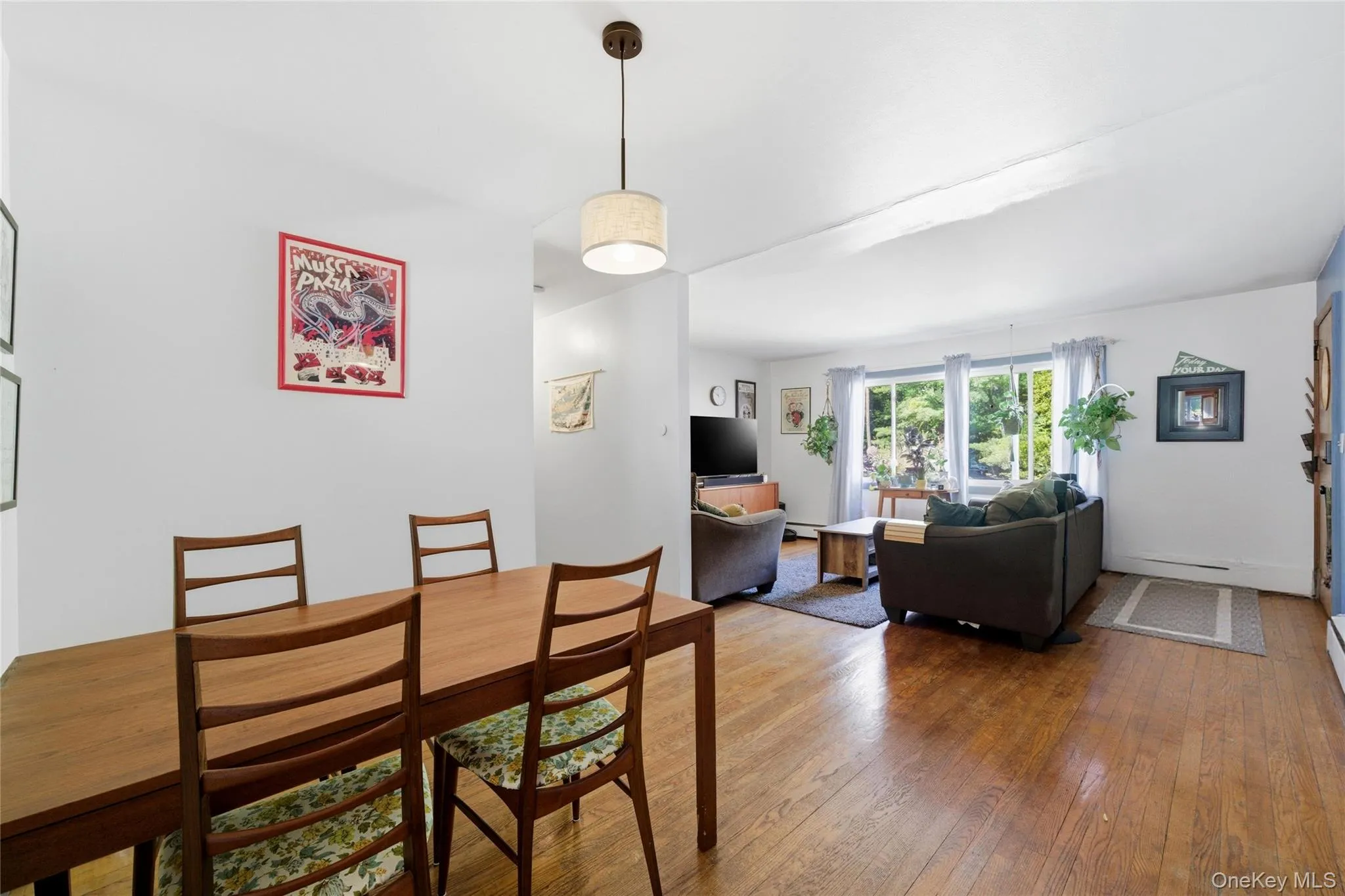 37 Winston Drive, Smithtown, NY, 3 Bedrooms Bedrooms, 6 Rooms Rooms,1 BathroomBathrooms,Residential,For Rent,Winston,0,1004569 37 Winston Drive, Smithtown, NY, 3 Bedrooms Bedrooms, 6 Rooms Rooms,1 BathroomBathrooms,Residential,For Rent,Winston,0,1004569
