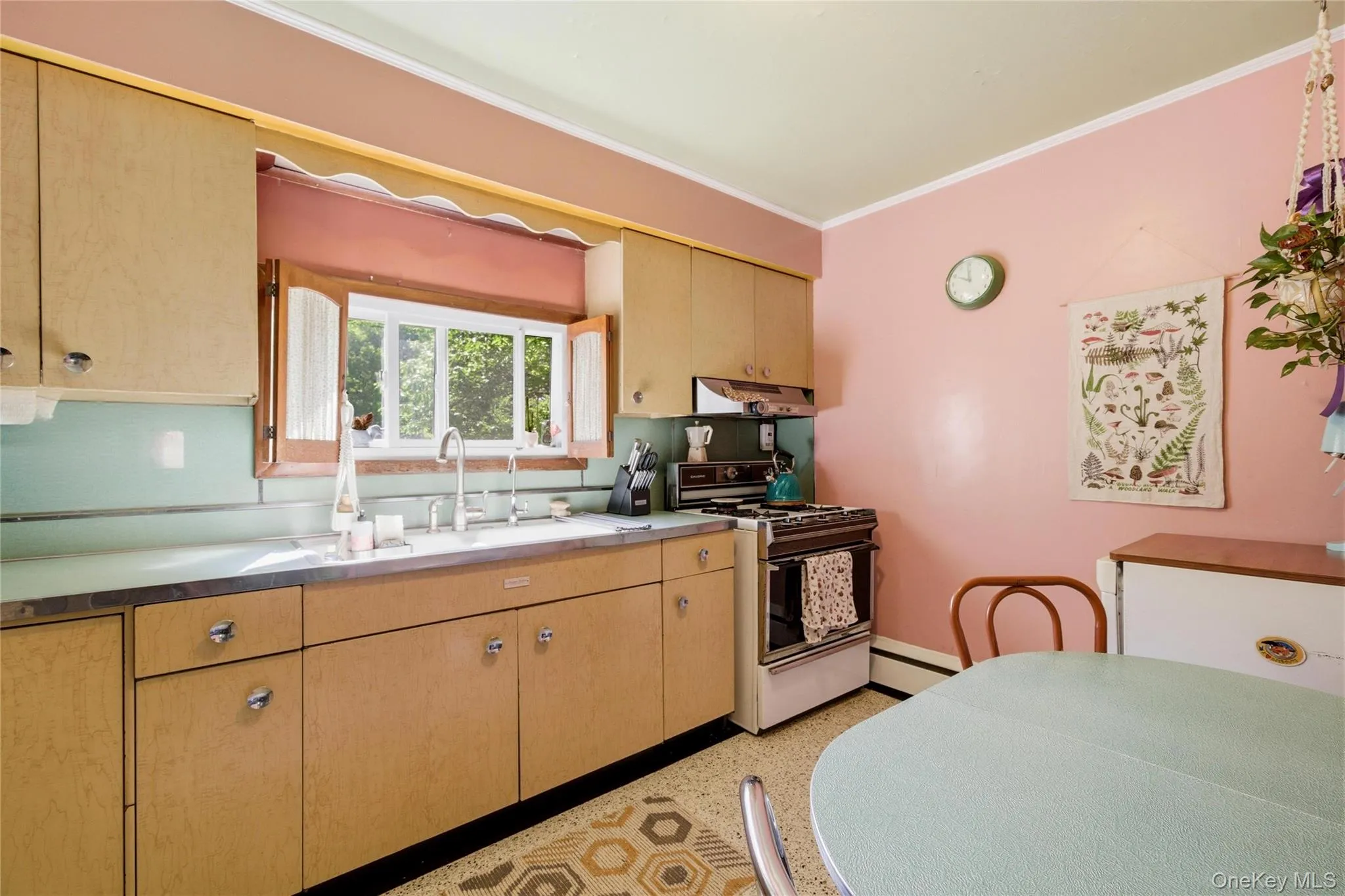 37 Winston Drive, Smithtown, NY, 3 Bedrooms Bedrooms, 6 Rooms Rooms,1 BathroomBathrooms,Residential,For Rent,Winston,0,1004569 37 Winston Drive, Smithtown, NY, 3 Bedrooms Bedrooms, 6 Rooms Rooms,1 BathroomBathrooms,Residential,For Rent,Winston,0,1004569