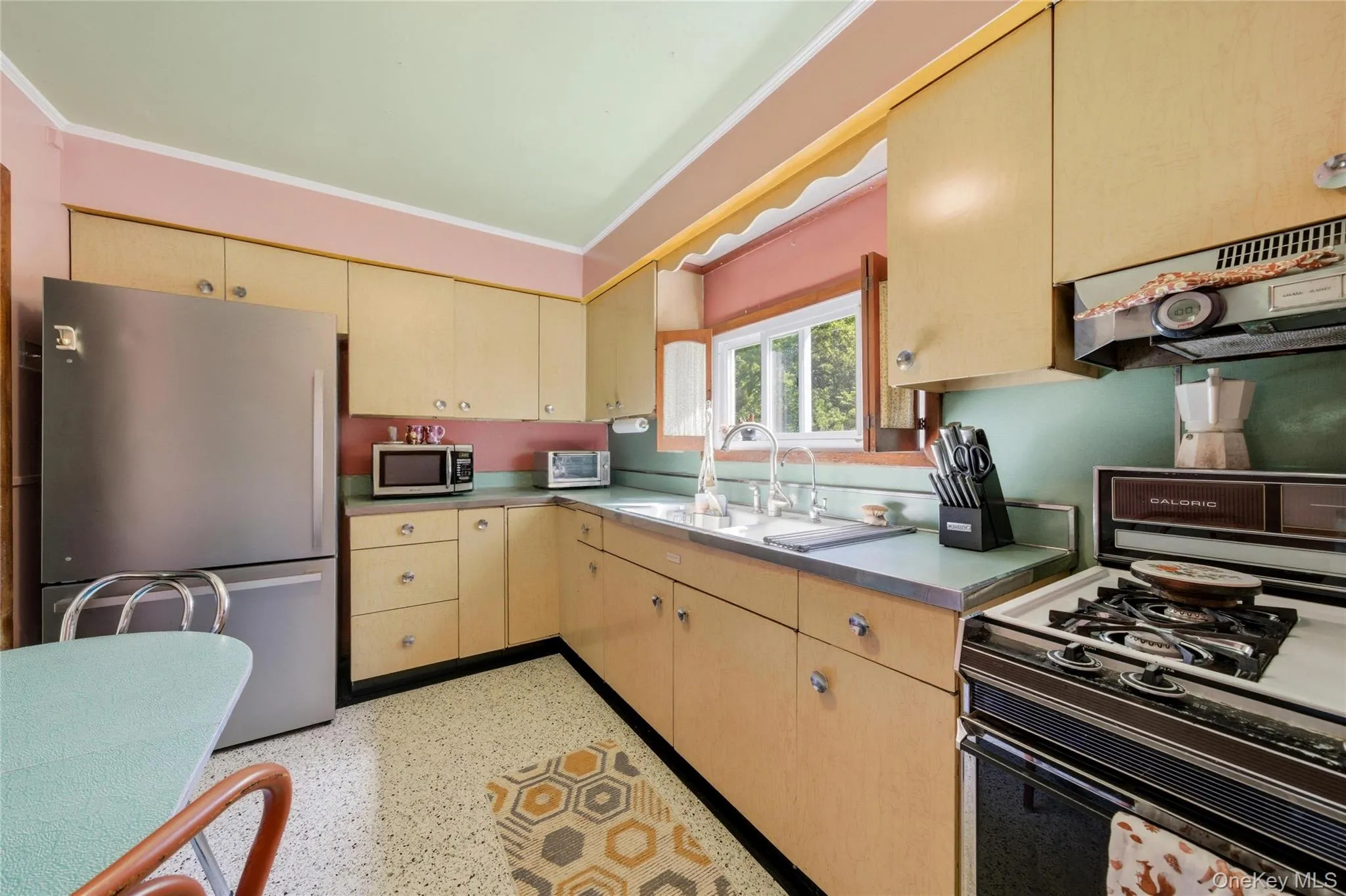 37 Winston Drive, Smithtown, NY, 3 Bedrooms Bedrooms, 6 Rooms Rooms,1 BathroomBathrooms,Residential,For Rent,Winston,0,1004569 37 Winston Drive, Smithtown, NY, 3 Bedrooms Bedrooms, 6 Rooms Rooms,1 BathroomBathrooms,Residential,For Rent,Winston,0,1004569