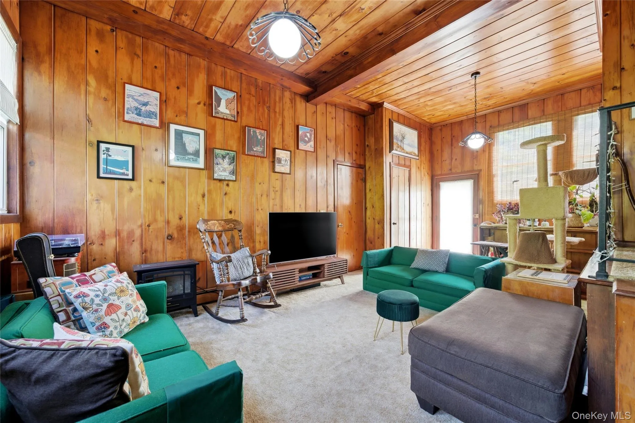 Recreational Room w/ High Ceilings Recreational Room w/ High Ceilings