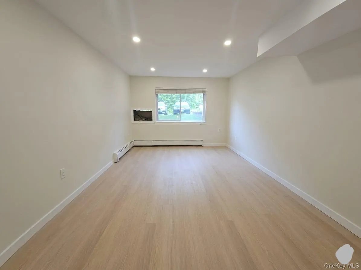 41 Tanager Road, Monroe, NY, 1 Bedroom Bedrooms, 4 Rooms Rooms,1 BathroomBathrooms,Residential,For Rent,Tanager,0,1004571 41 Tanager Road, Monroe, NY, 1 Bedroom Bedrooms, 4 Rooms Rooms,1 BathroomBathrooms,Residential,For Rent,Tanager,0,1004571