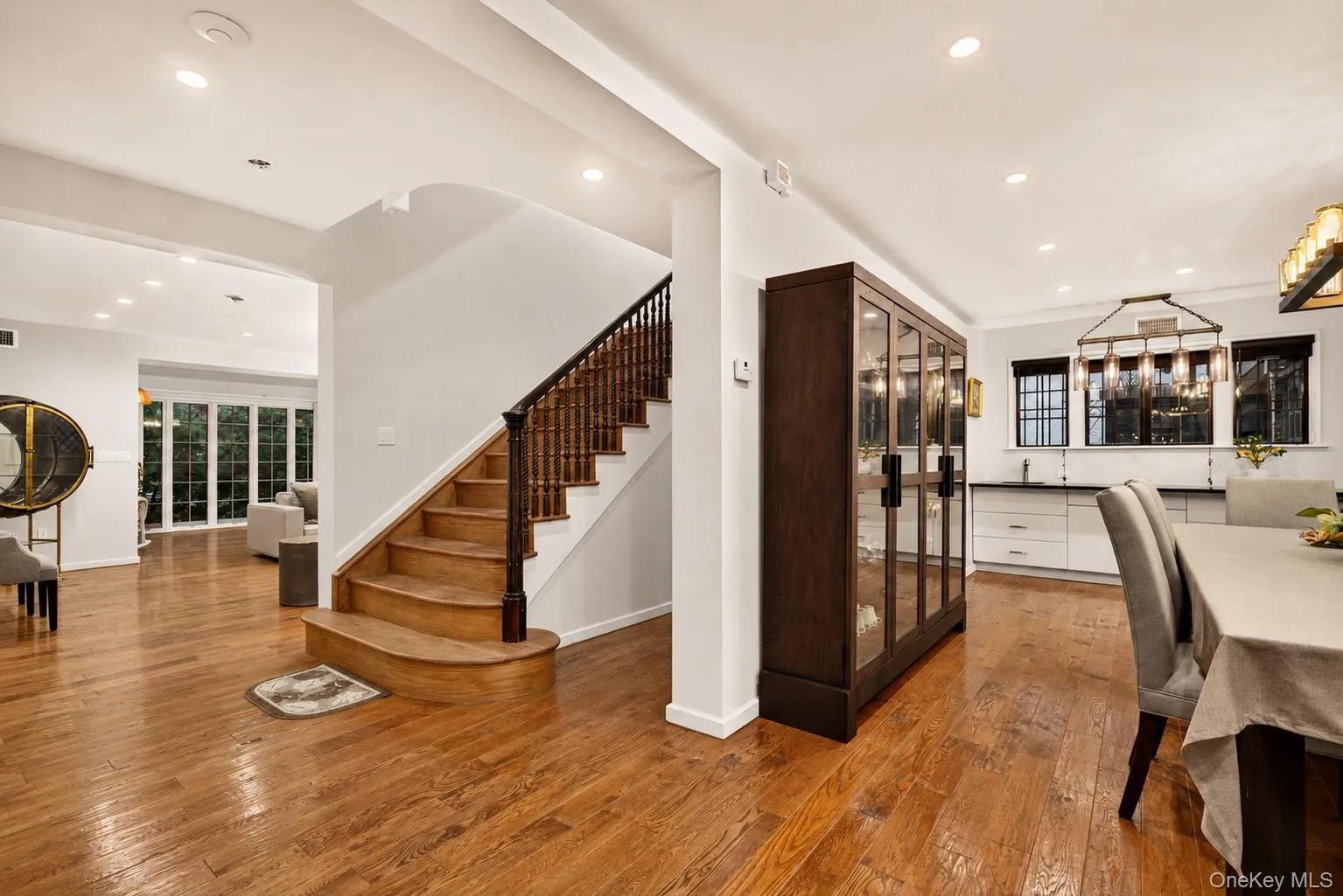 64 Dartmouth Street, New York, NY, 6 Bedrooms Bedrooms, 17 Rooms Rooms,6 BathroomsBathrooms,Residential,For Rent,Dartmouth,0,1004572 64 Dartmouth Street, New York, NY, 6 Bedrooms Bedrooms, 17 Rooms Rooms,6 BathroomsBathrooms,Residential,For Rent,Dartmouth,0,1004572