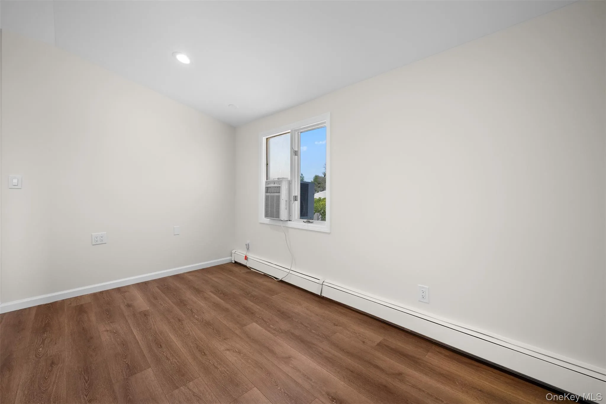 22 Lowland Road, Hempstead, NY, 5 Bedrooms Bedrooms, 8 Rooms Rooms,2 BathroomsBathrooms,Residential,For Rent,Lowland,0,1004574 22 Lowland Road, Hempstead, NY, 5 Bedrooms Bedrooms, 8 Rooms Rooms,2 BathroomsBathrooms,Residential,For Rent,Lowland,0,1004574
