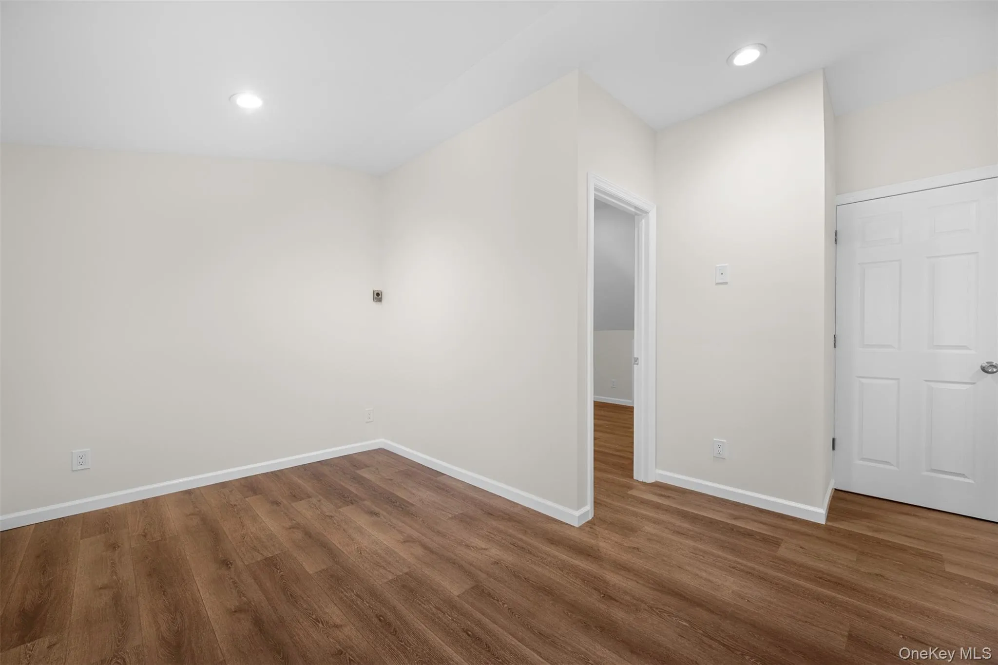 22 Lowland Road, Hempstead, NY, 5 Bedrooms Bedrooms, 8 Rooms Rooms,2 BathroomsBathrooms,Residential,For Rent,Lowland,0,1004574 22 Lowland Road, Hempstead, NY, 5 Bedrooms Bedrooms, 8 Rooms Rooms,2 BathroomsBathrooms,Residential,For Rent,Lowland,0,1004574