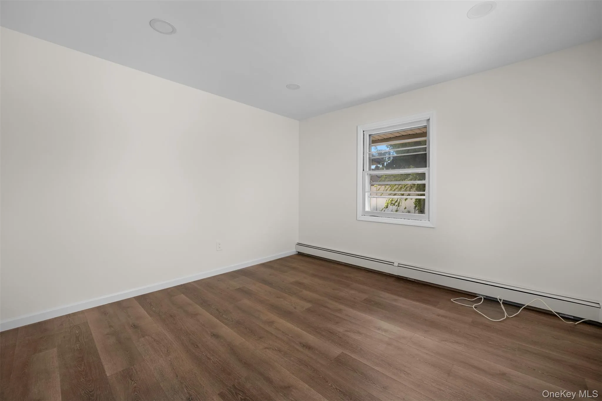 22 Lowland Road, Hempstead, NY, 5 Bedrooms Bedrooms, 8 Rooms Rooms,2 BathroomsBathrooms,Residential,For Rent,Lowland,0,1004574 22 Lowland Road, Hempstead, NY, 5 Bedrooms Bedrooms, 8 Rooms Rooms,2 BathroomsBathrooms,Residential,For Rent,Lowland,0,1004574