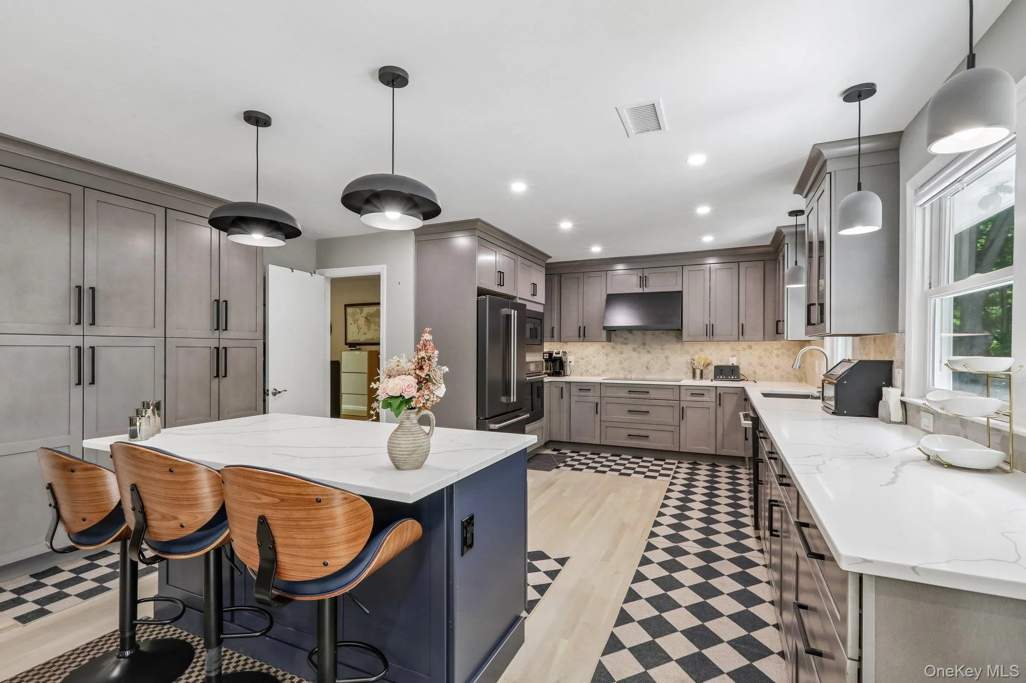 62 Mohegan Road, Mamaroneck, NY, 3 Bedrooms Bedrooms, 8 Rooms Rooms,2 BathroomsBathrooms,Residential,For Rent,Mohegan,0,1004576 62 Mohegan Road, Mamaroneck, NY, 3 Bedrooms Bedrooms, 8 Rooms Rooms,2 BathroomsBathrooms,Residential,For Rent,Mohegan,0,1004576