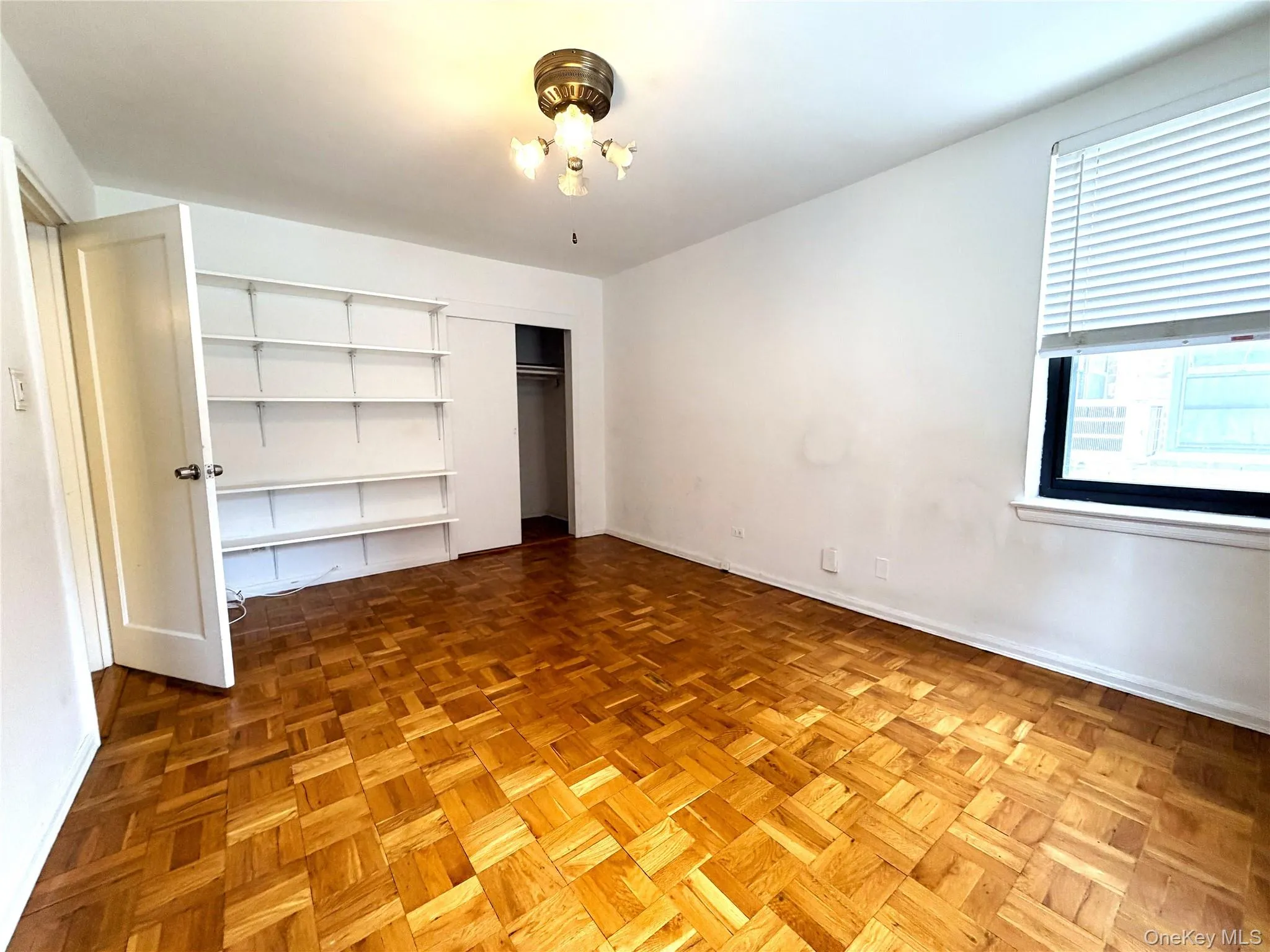 91-08 32 Avenue, New York, NY, 1 Bedroom Bedrooms, 4 Rooms Rooms,1 BathroomBathrooms,Residential,For Rent,32,0,KEY1004577 91-08 32 Avenue, New York, NY, 1 Bedroom Bedrooms, 4 Rooms Rooms,1 BathroomBathrooms,Residential,For Rent,32,0,KEY1004577