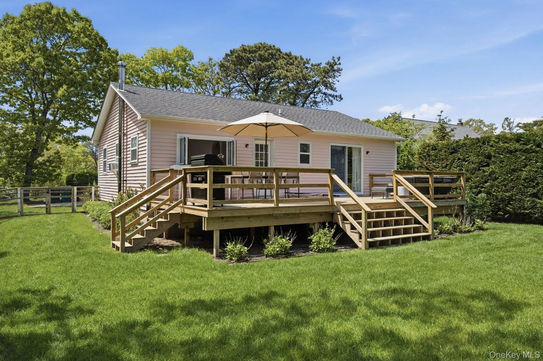 98 Peters Lane, Southampton, NY, 3 Bedrooms Bedrooms, 7 Rooms Rooms,2 BathroomsBathrooms,Residential Lease,For Rent,Peters,0,1004578 98 Peters Lane, Southampton, NY, 3 Bedrooms Bedrooms, 7 Rooms Rooms,2 BathroomsBathrooms,Residential Lease,For Rent,Peters,0,1004578