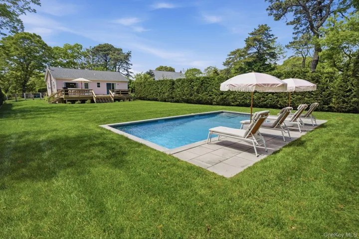 98 Peters Lane, Southampton, New York 11978