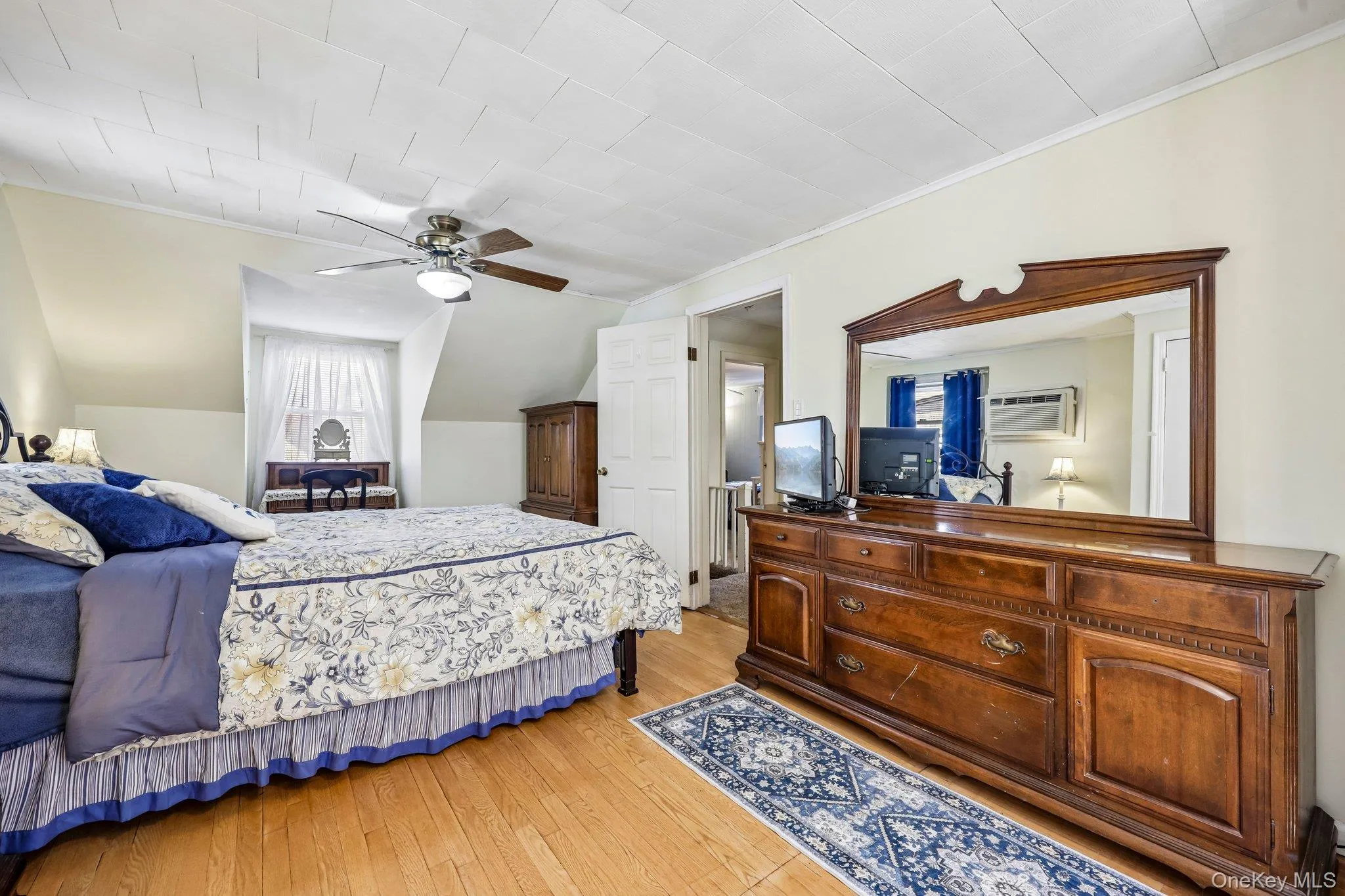 63 Kilburn Road, Hempstead, NY, 4 Bedrooms Bedrooms, 8 Rooms Rooms,3 BathroomsBathrooms,Residential,For Rent,Kilburn,0,1004584 63 Kilburn Road, Hempstead, NY, 4 Bedrooms Bedrooms, 8 Rooms Rooms,3 BathroomsBathrooms,Residential,For Rent,Kilburn,0,1004584