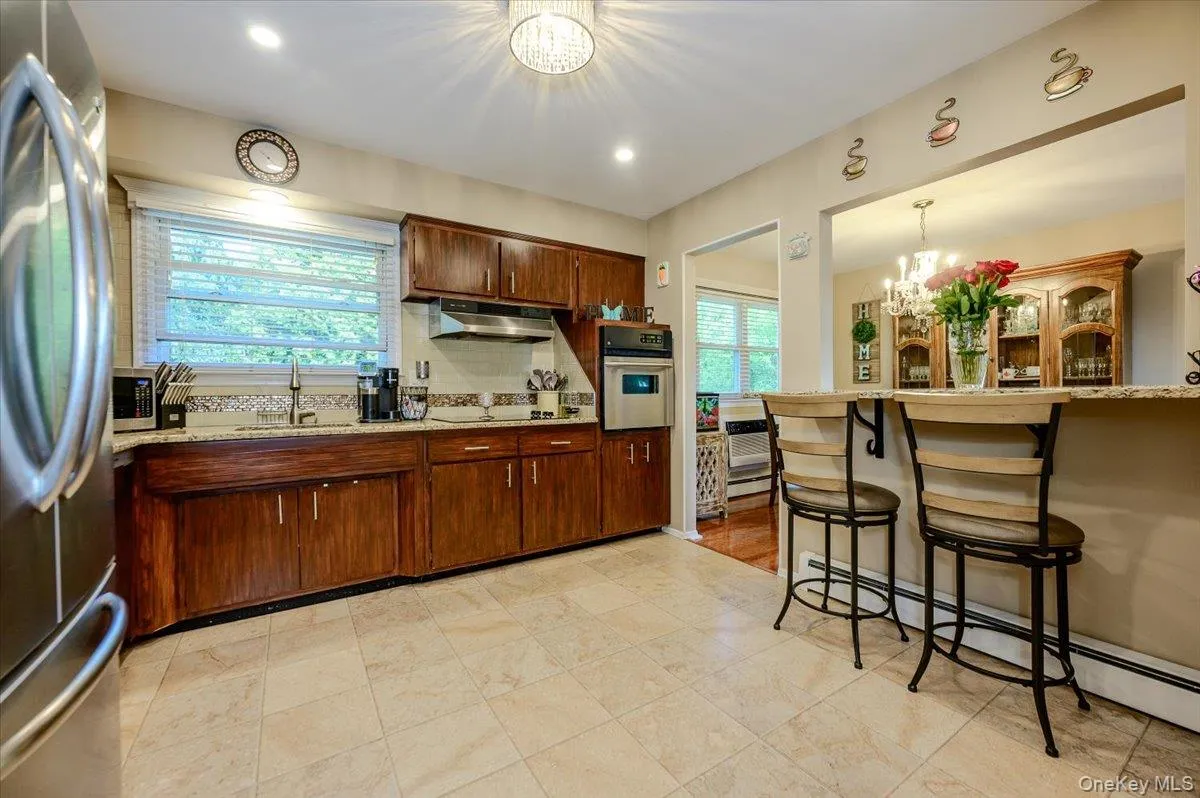 12 Northern Parkway, Oyster Bay, NY, 3 Bedrooms Bedrooms, 8 Rooms Rooms,2 BathroomsBathrooms,Residential,For Rent,Northern,0,1004585 12 Northern Parkway, Oyster Bay, NY, 3 Bedrooms Bedrooms, 8 Rooms Rooms,2 BathroomsBathrooms,Residential,For Rent,Northern,0,1004585